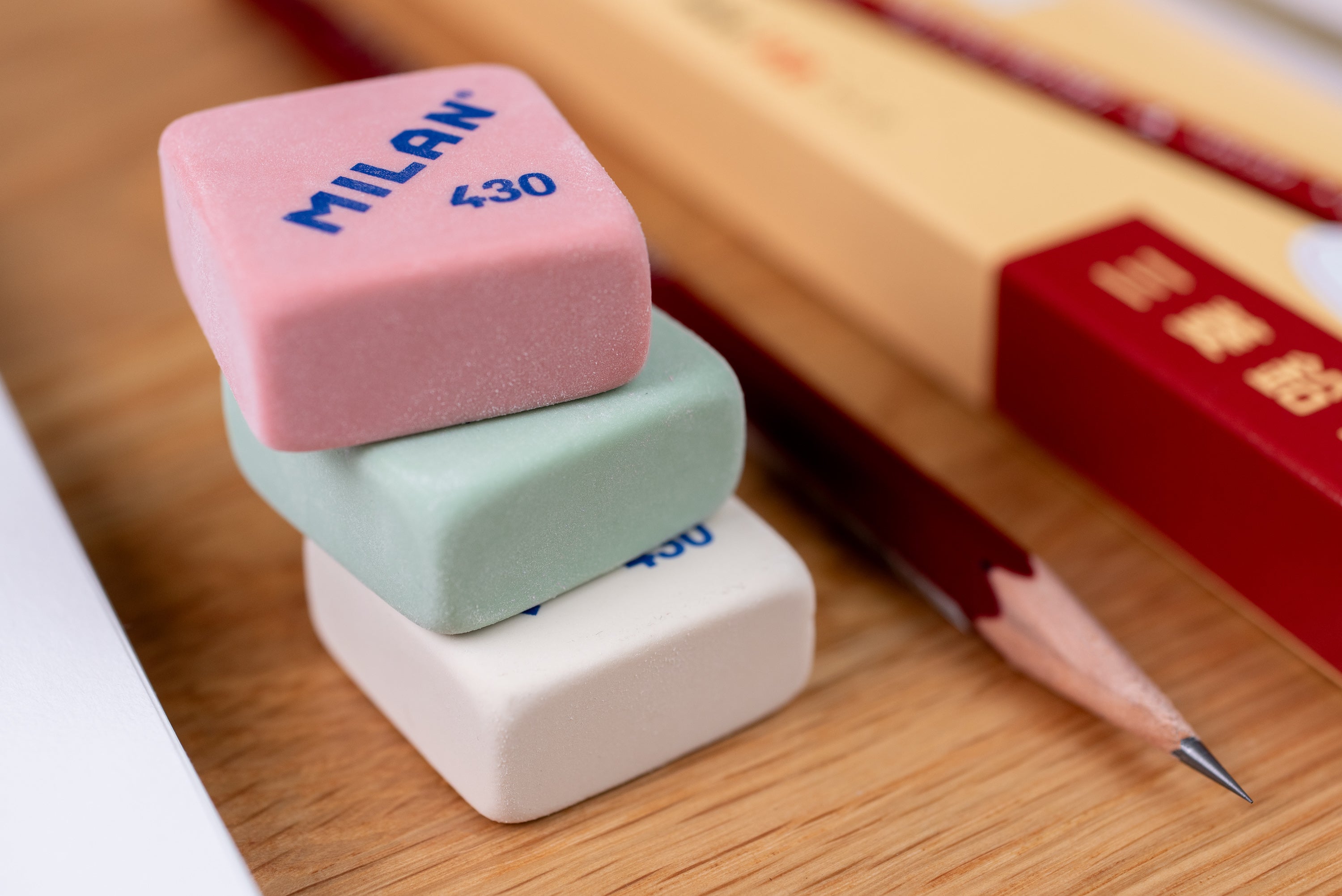 Milan 430 Eraser, Single