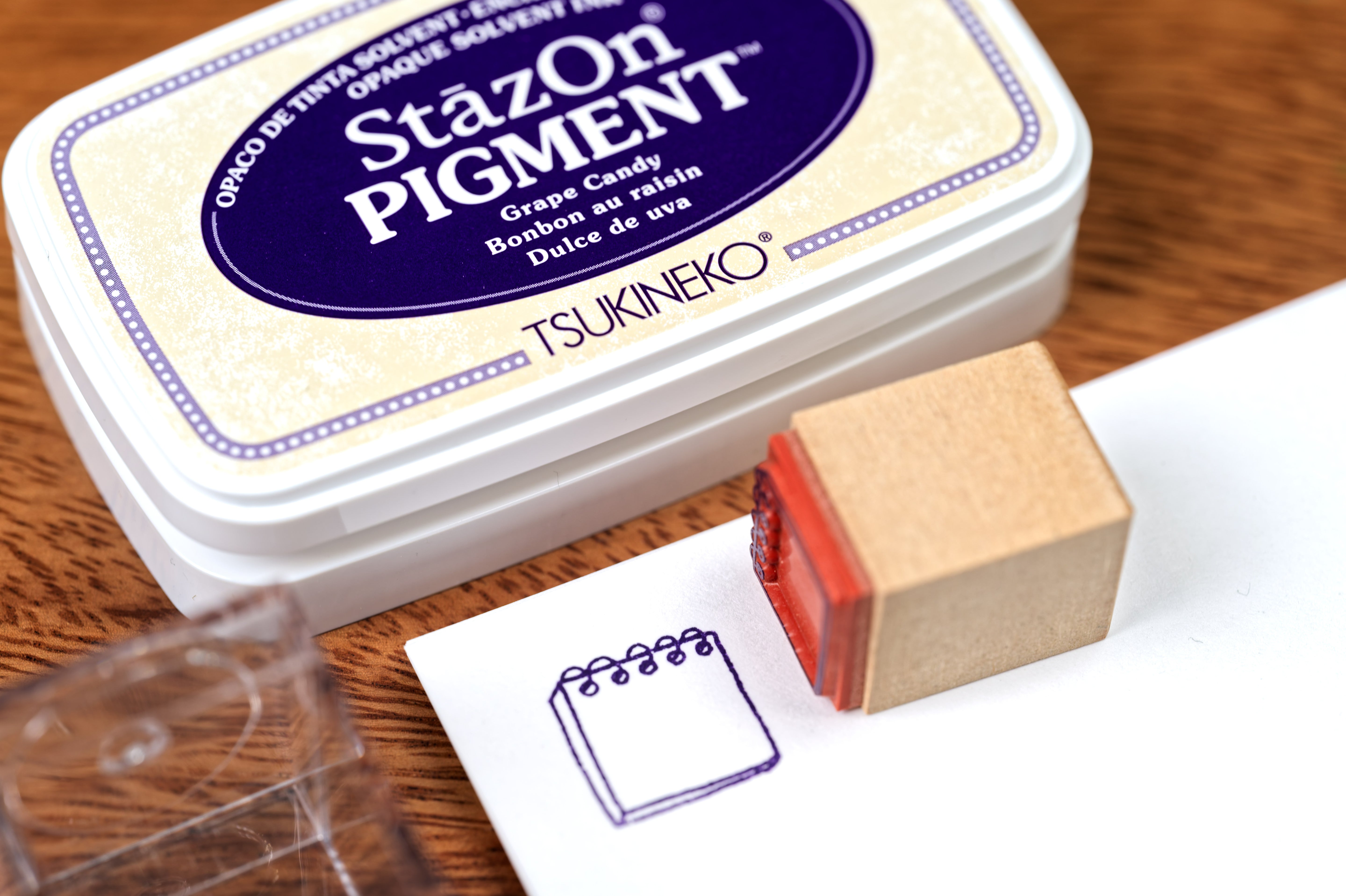 StazOn All-Surface Pigment Ink Pad, Piano Black