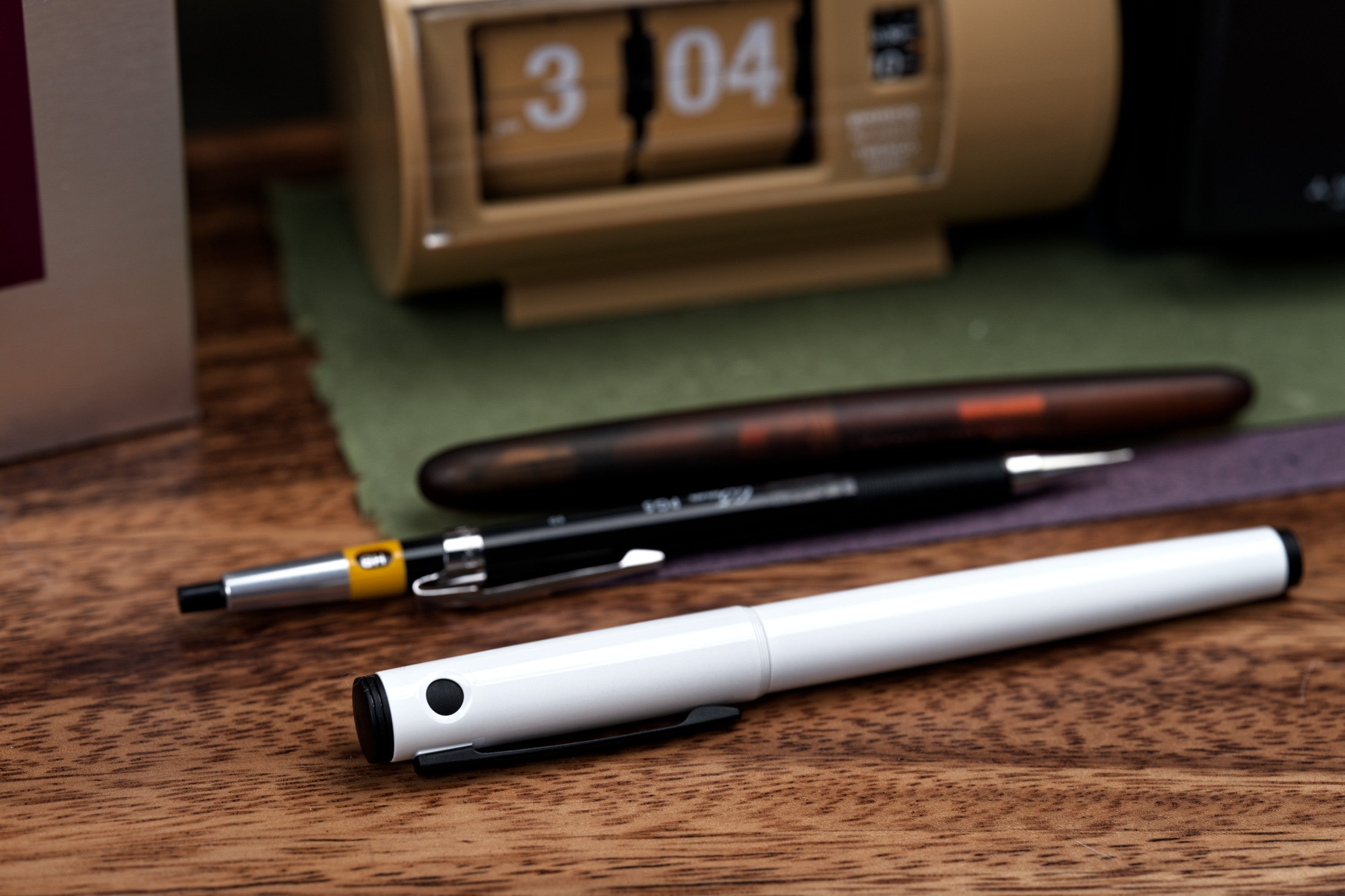 Pilot Explorer Fountain Pen, Gloss White