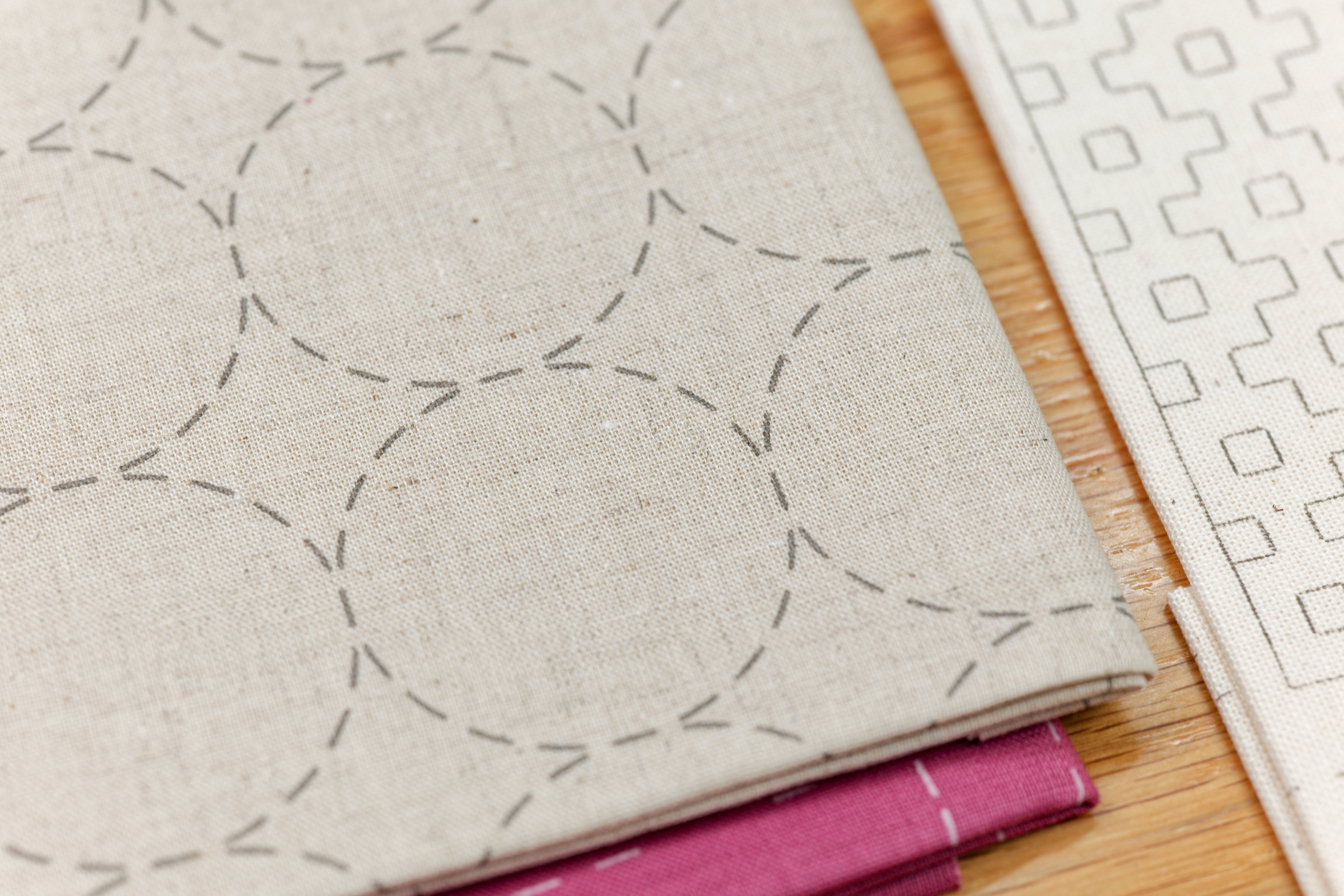 Sashiko Cloth with Disappearing Lines (Flax Beige/Crosses)