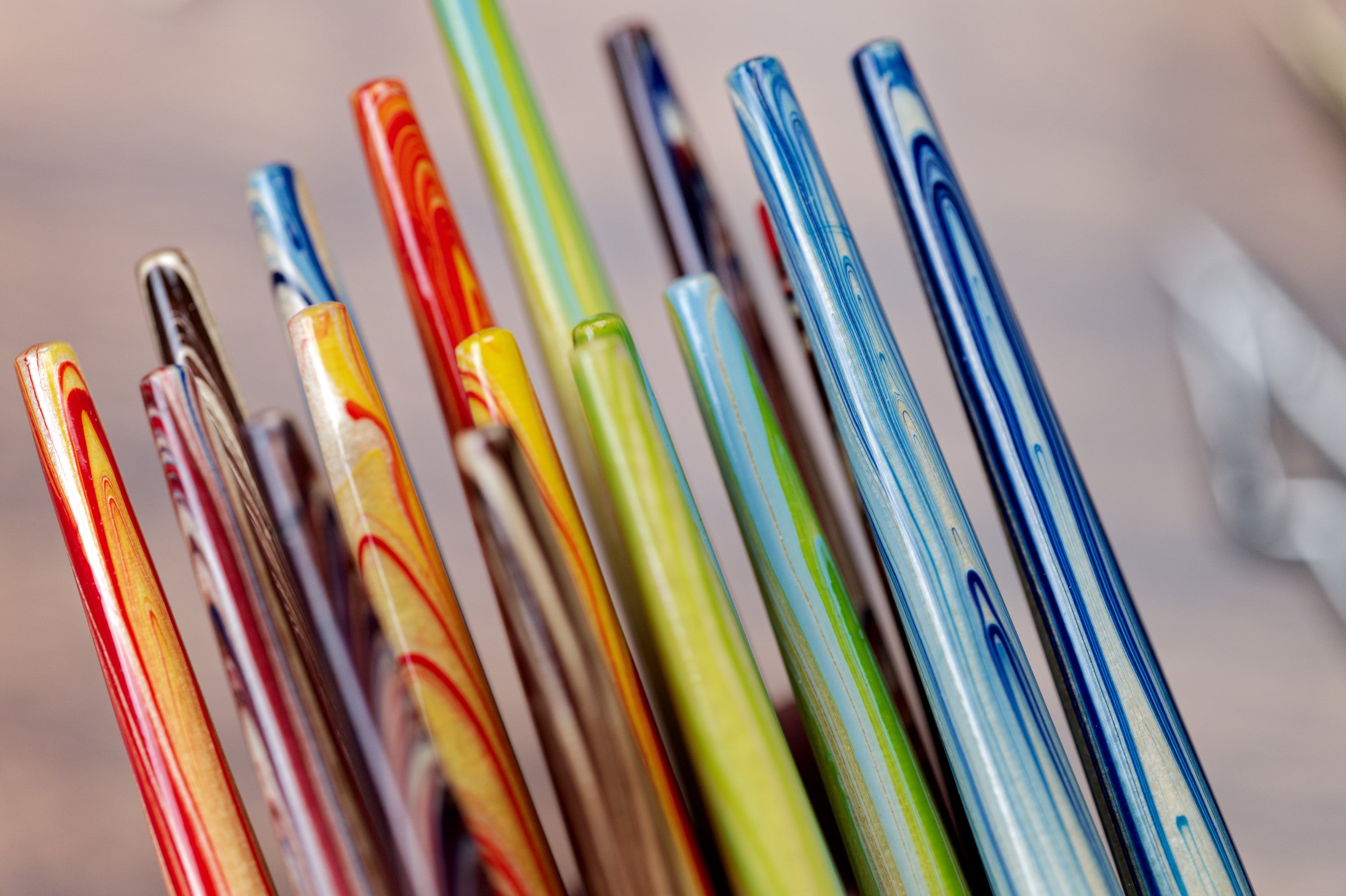 Marbled Wood Pen Holder (Random Pattern)