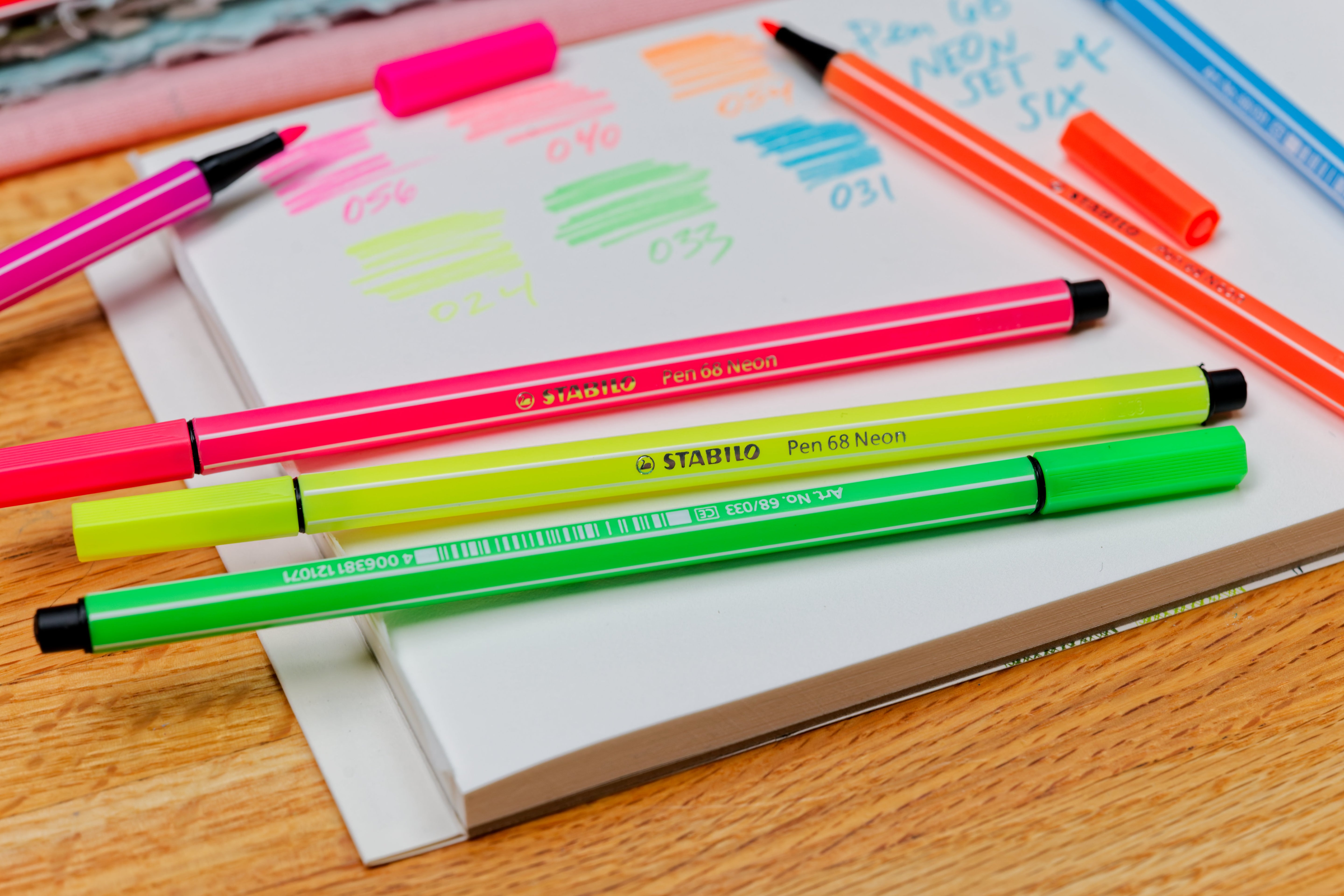 Pen 68 Fine-Tip Markers, Neon Set of 6