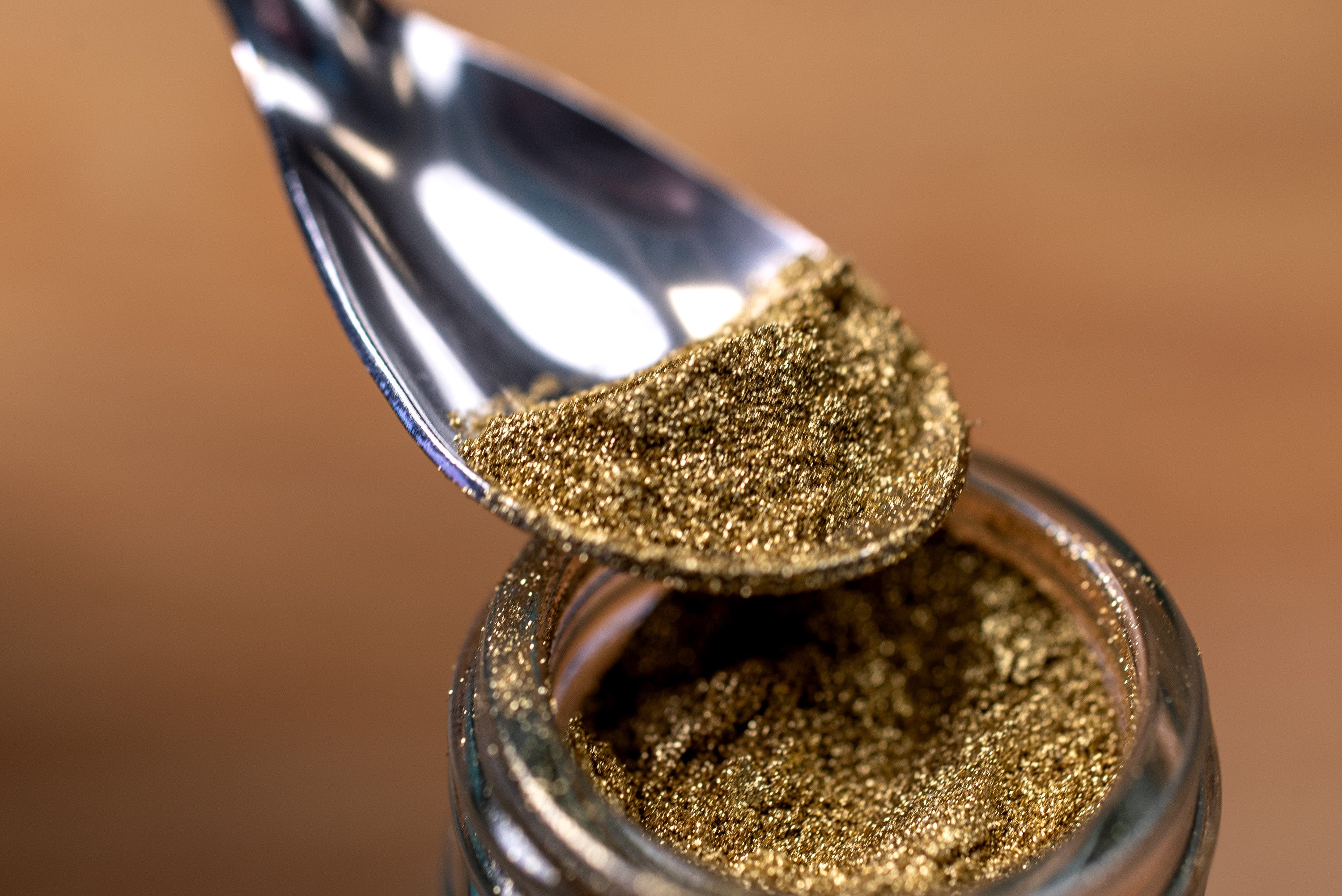 Aqua Bronze, #811 Rich Gold