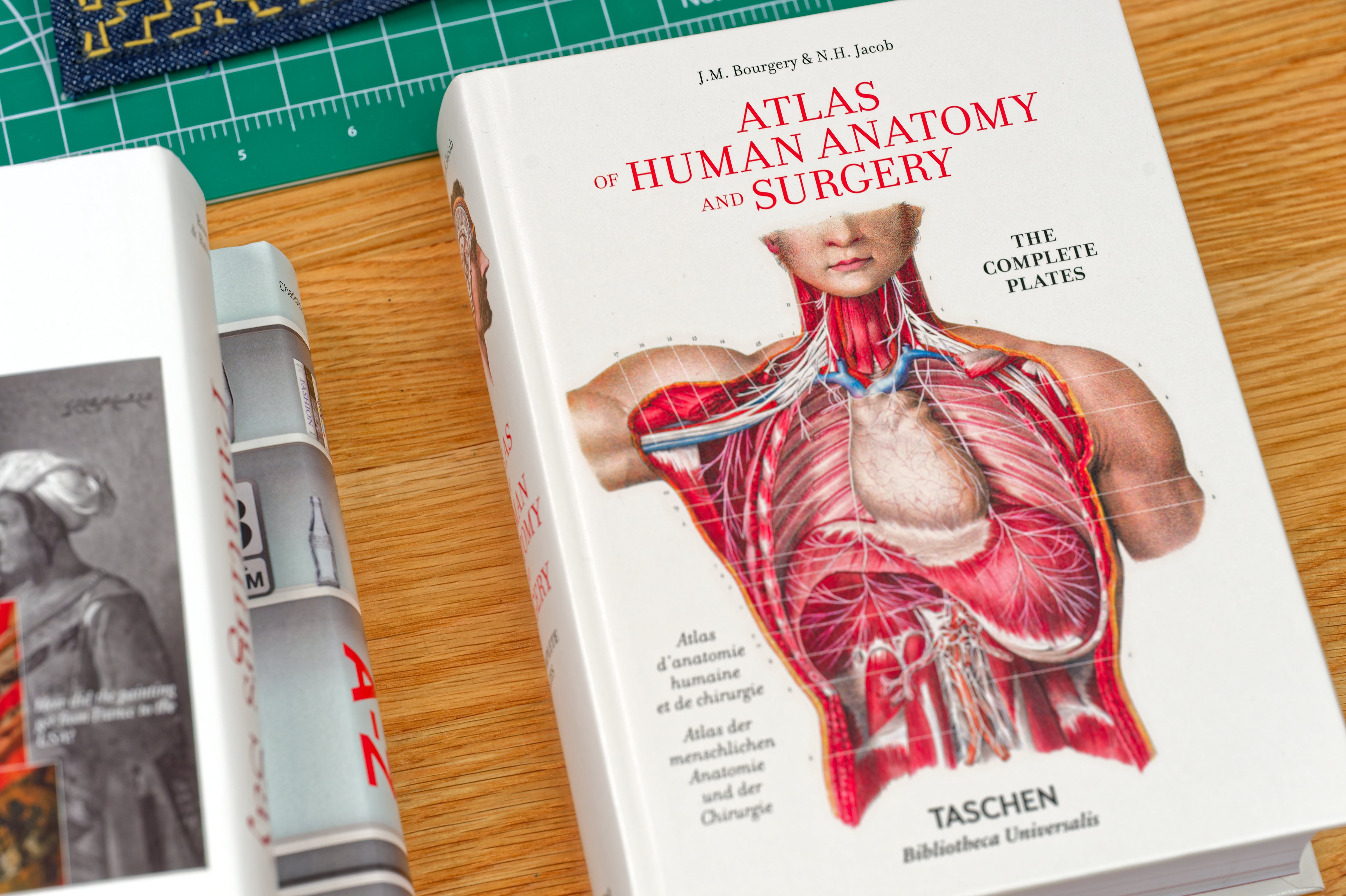 Atlas of Human Anatomy and Surgery (Bibliotheca Universalis)