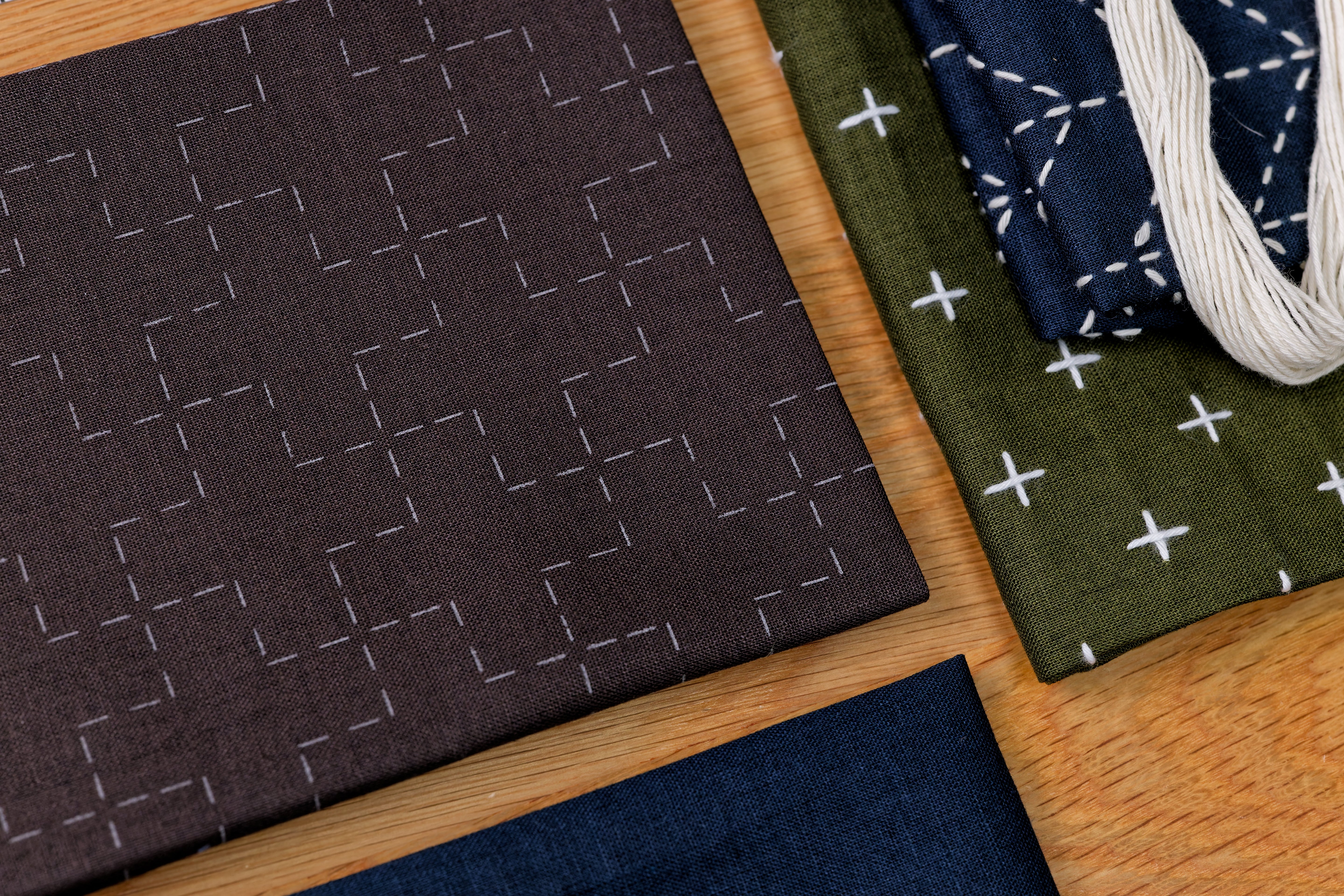 Sashiko Cloth with Disappearing Lines (Brown/Plusses)