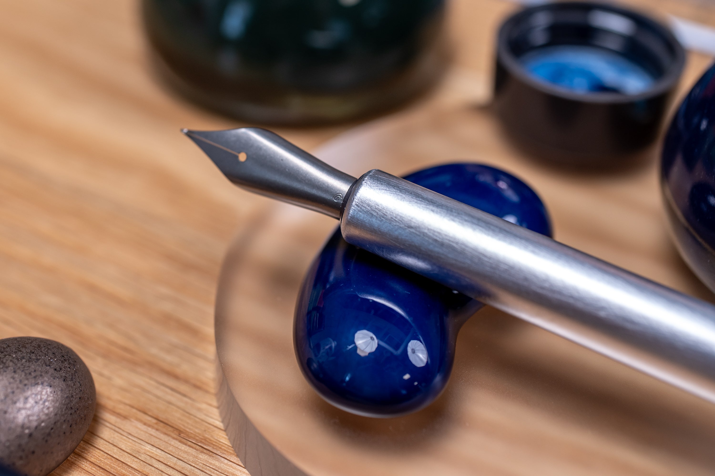 Hasami Pen Rest, Ruri (Lapis Lazuli)