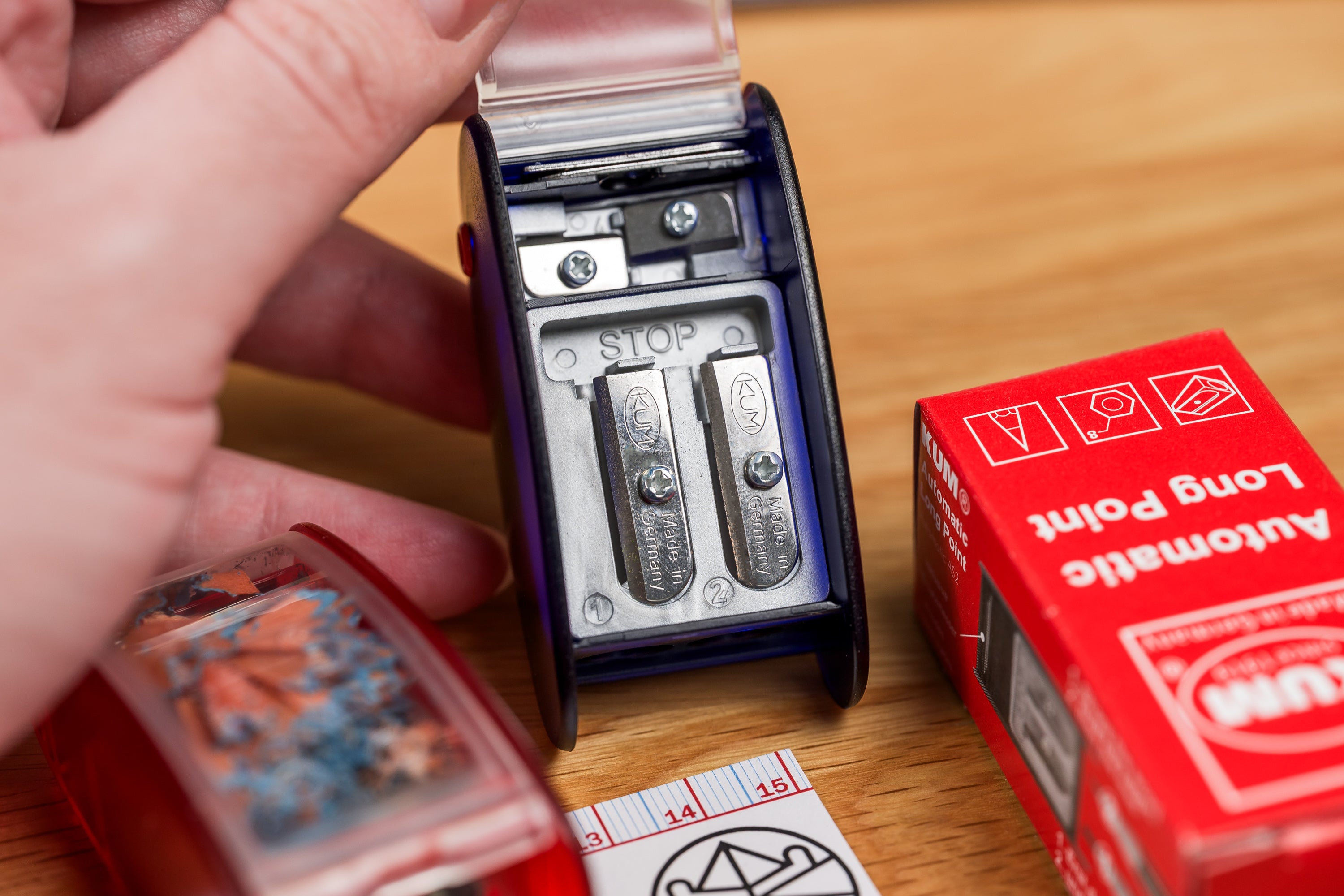 Automatic Long Point Sharpener (With Pointers)