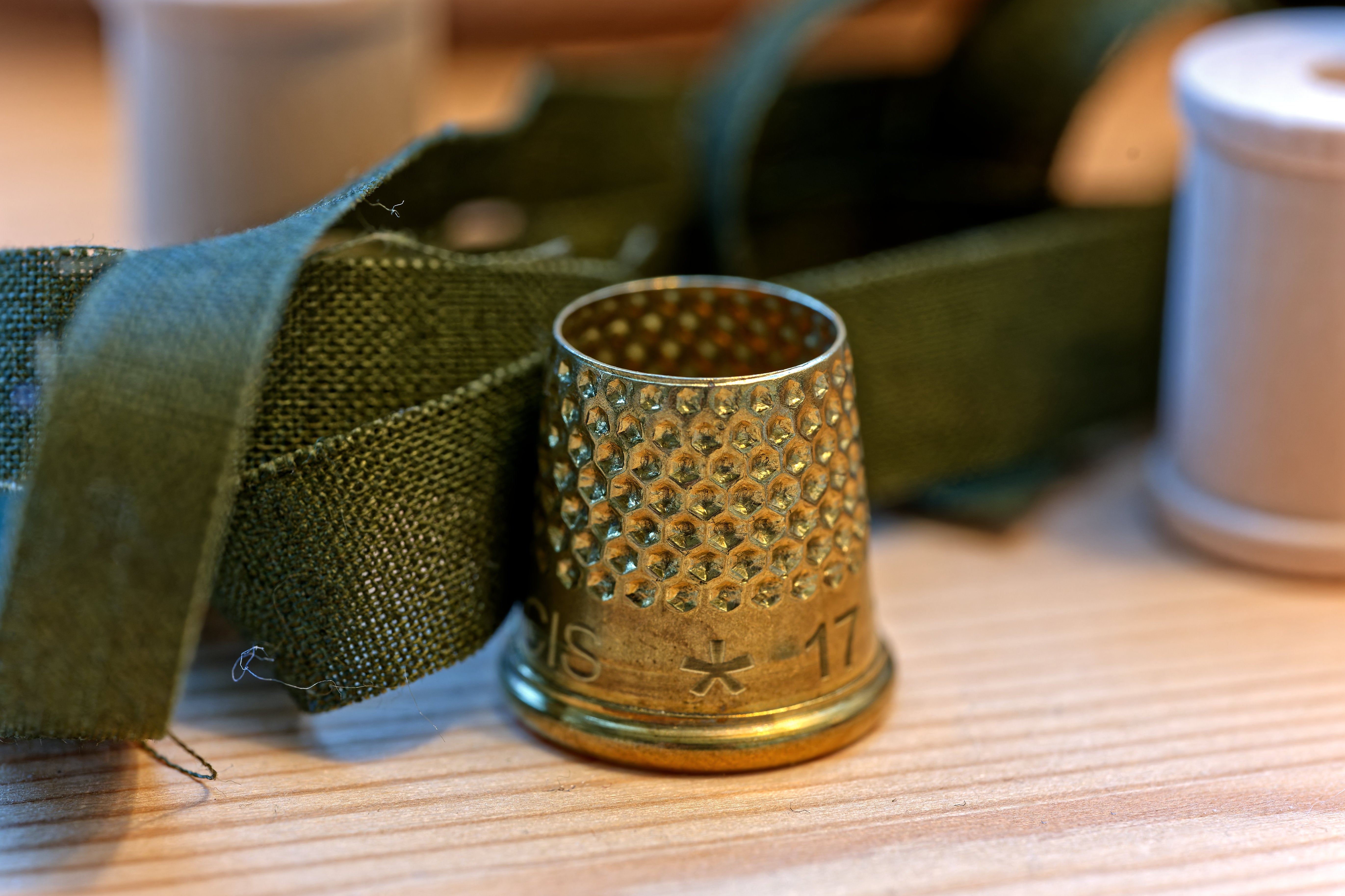 Open-Top Brass Thimble, 17 mm