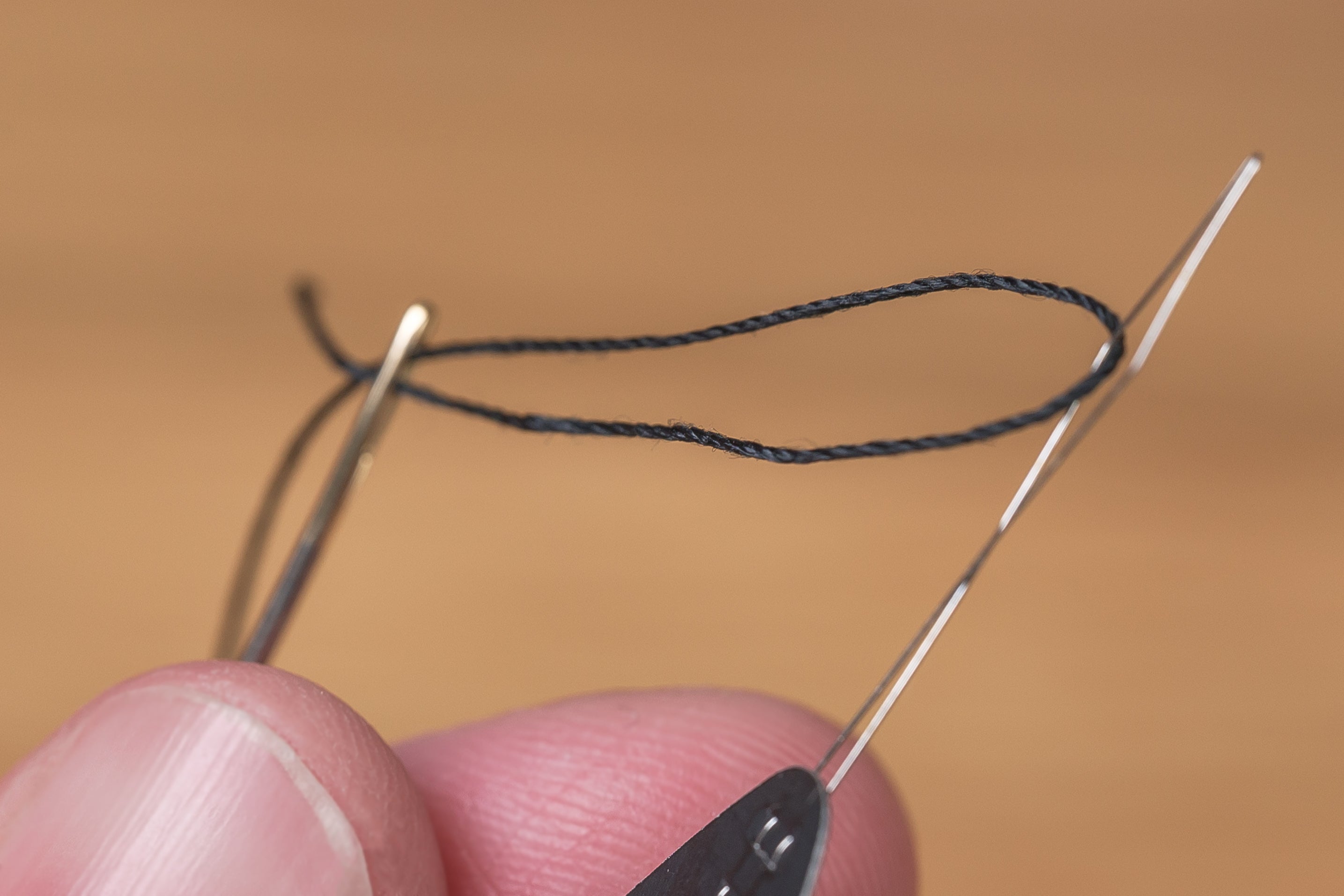 Super-Slim Needle Threader