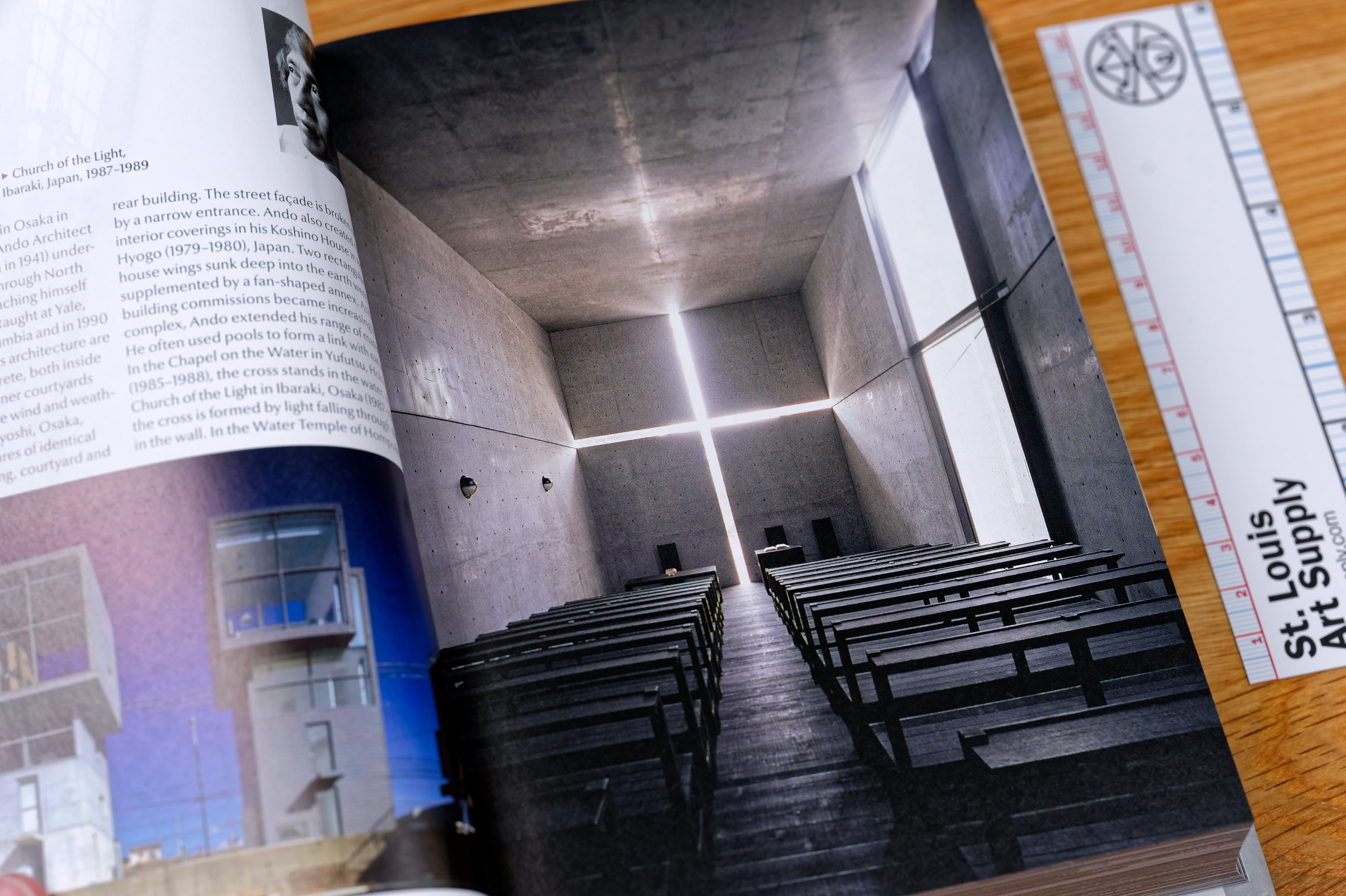 Modern Architecture A-Z (Bibliotheca Universalis)