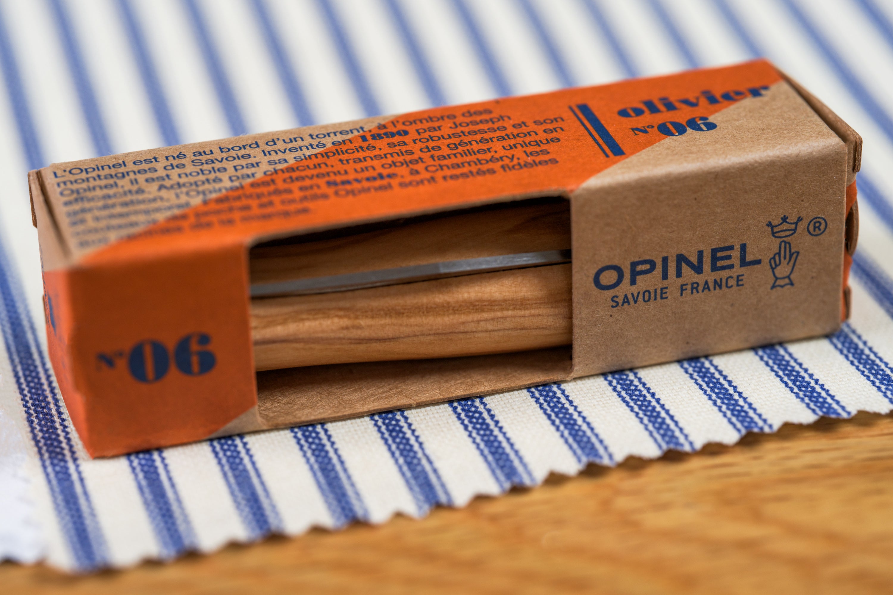 Opinel No. 06 Stainless Folding Knife, Olive Wood