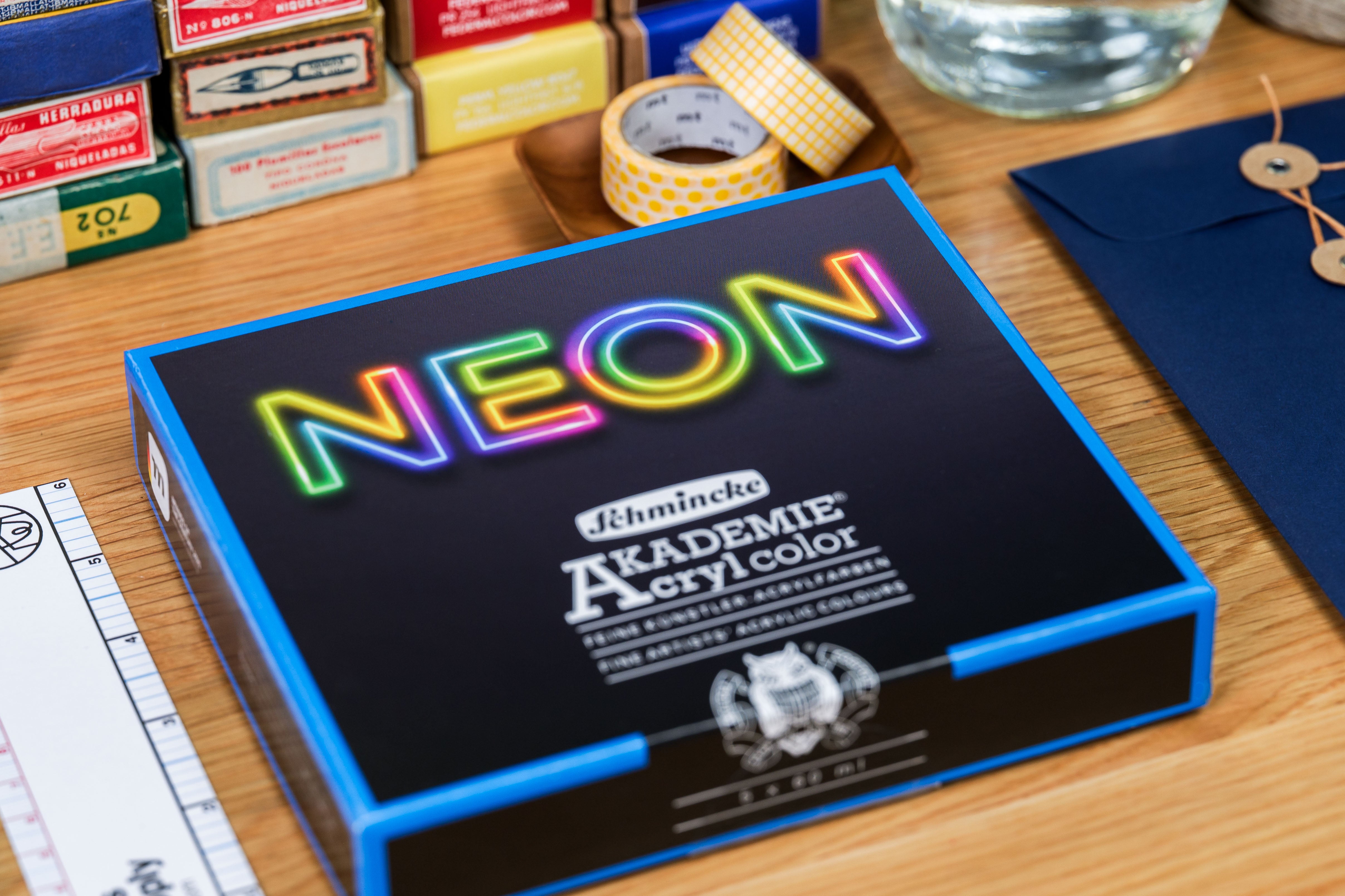 Akademie Acrylics, Neon Colors Limited-Edition Set (2025)