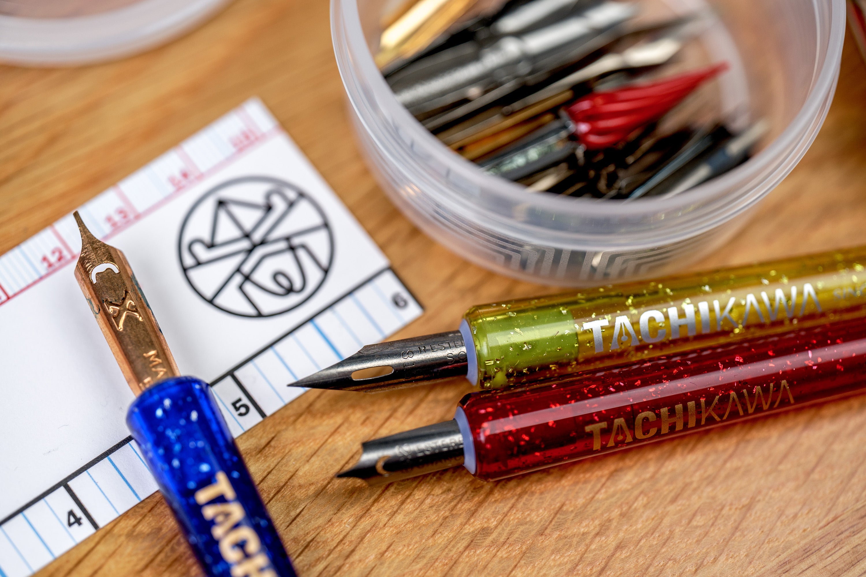 Tachikawa T-25 Pen Holder, Glitter Resin