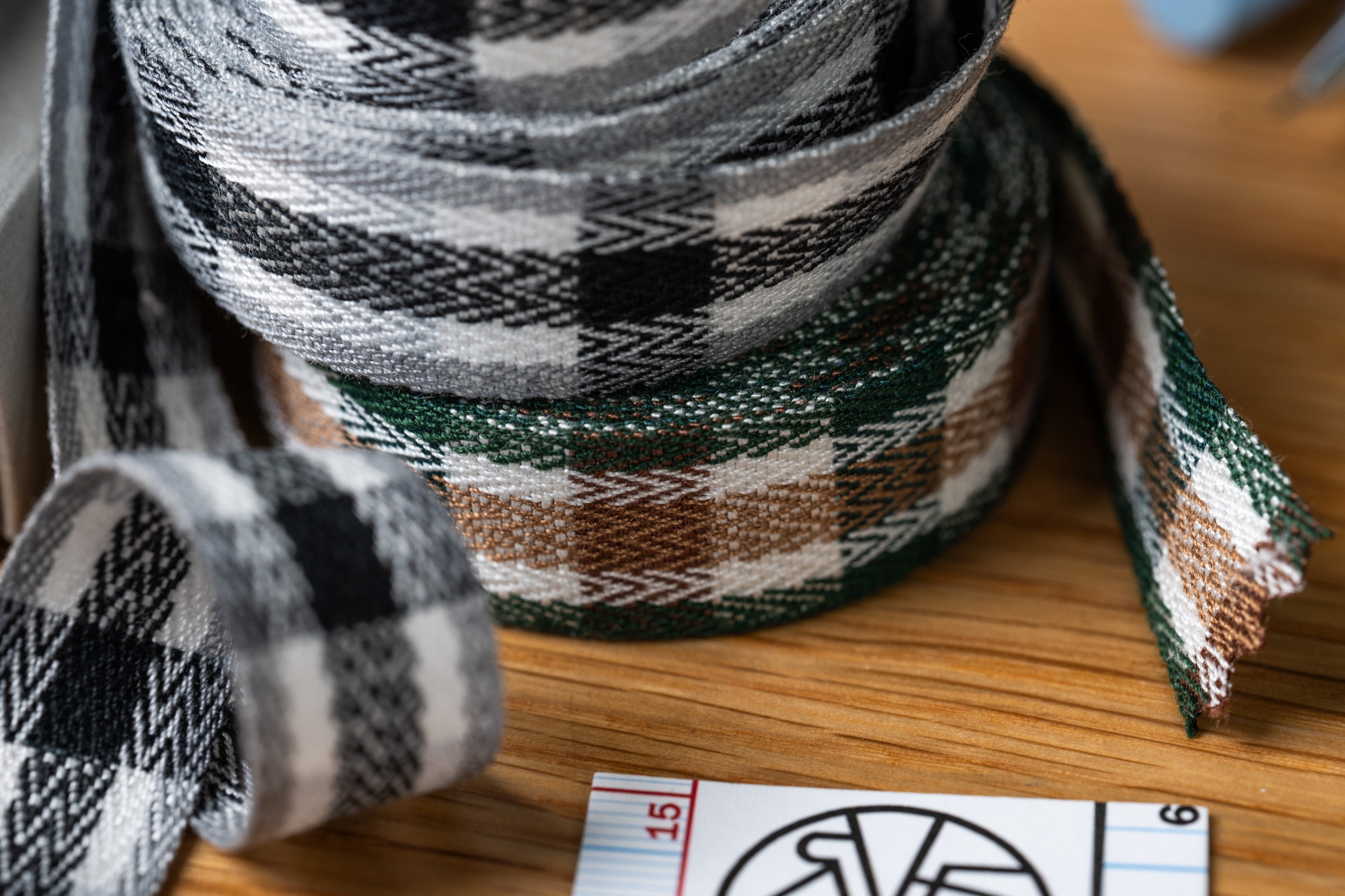 Yarn-Dyed Twill Tape, Black/White Tartan