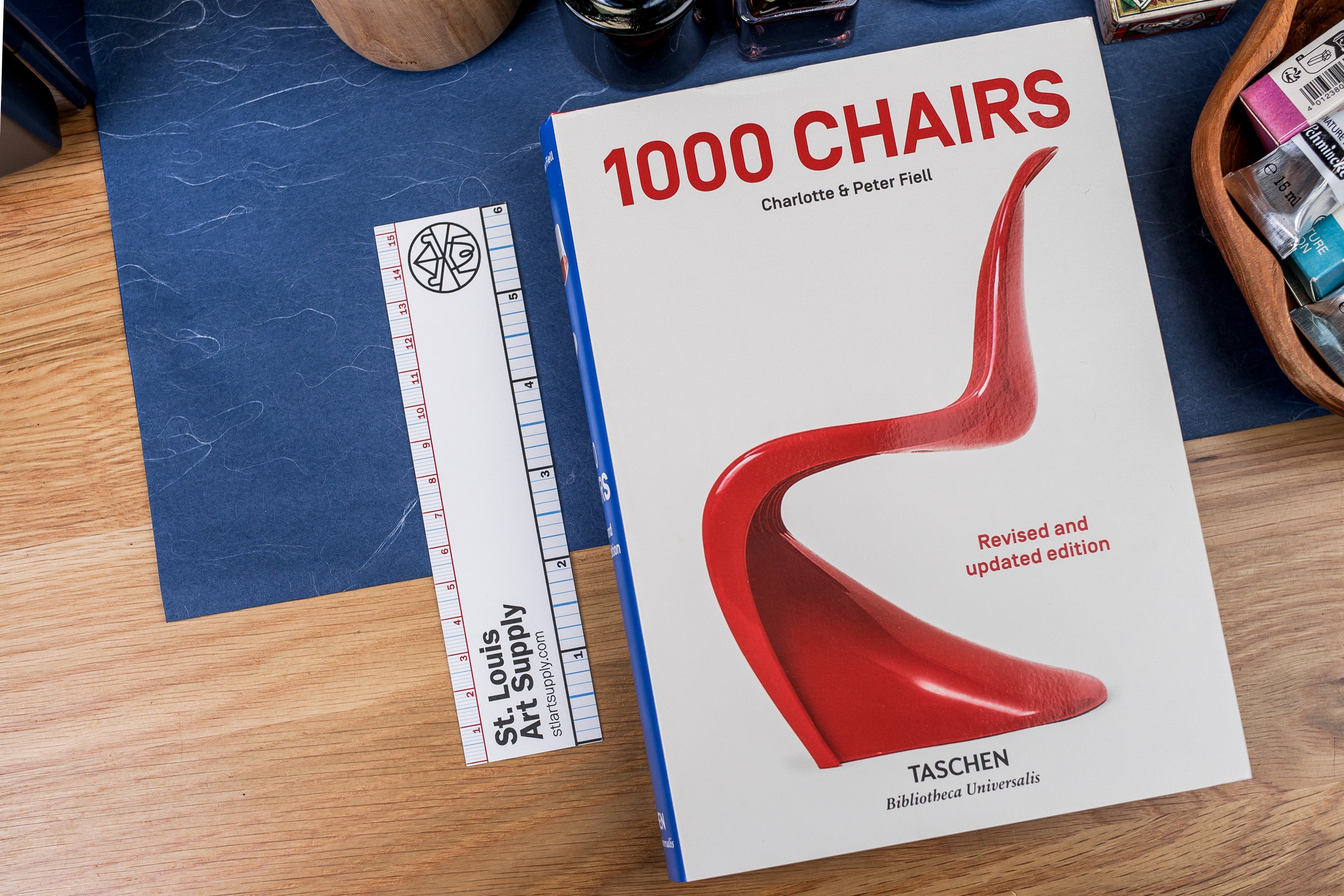 1000 Chairs