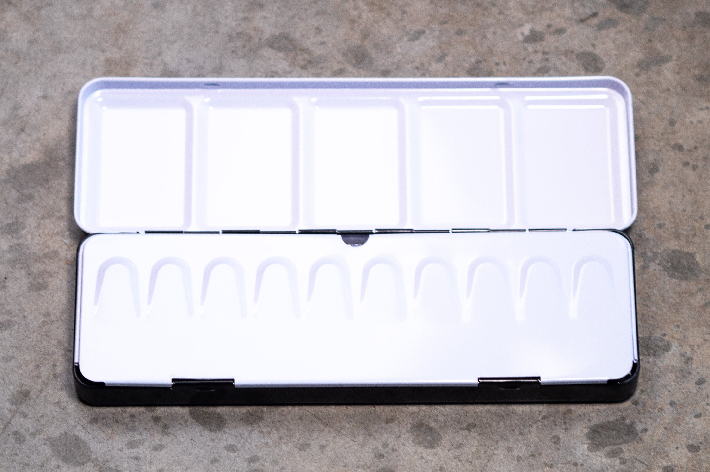 St. Louis Art Supply - Enameled metal watercolor tin, 24 slots - St. Louis Art Supply