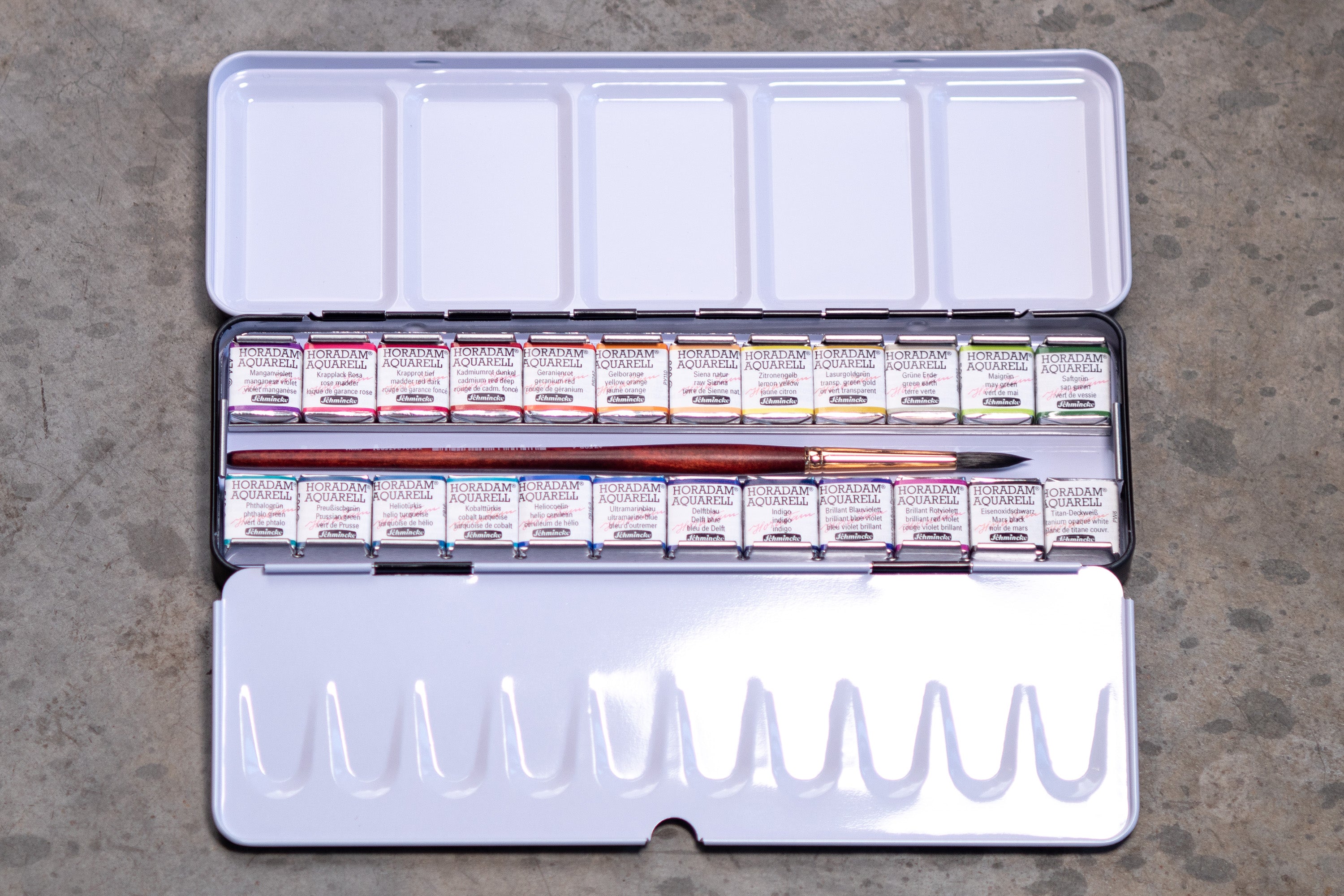 St. Louis Art Supply - Enameled metal watercolor tin, 24 slots - St. Louis Art Supply