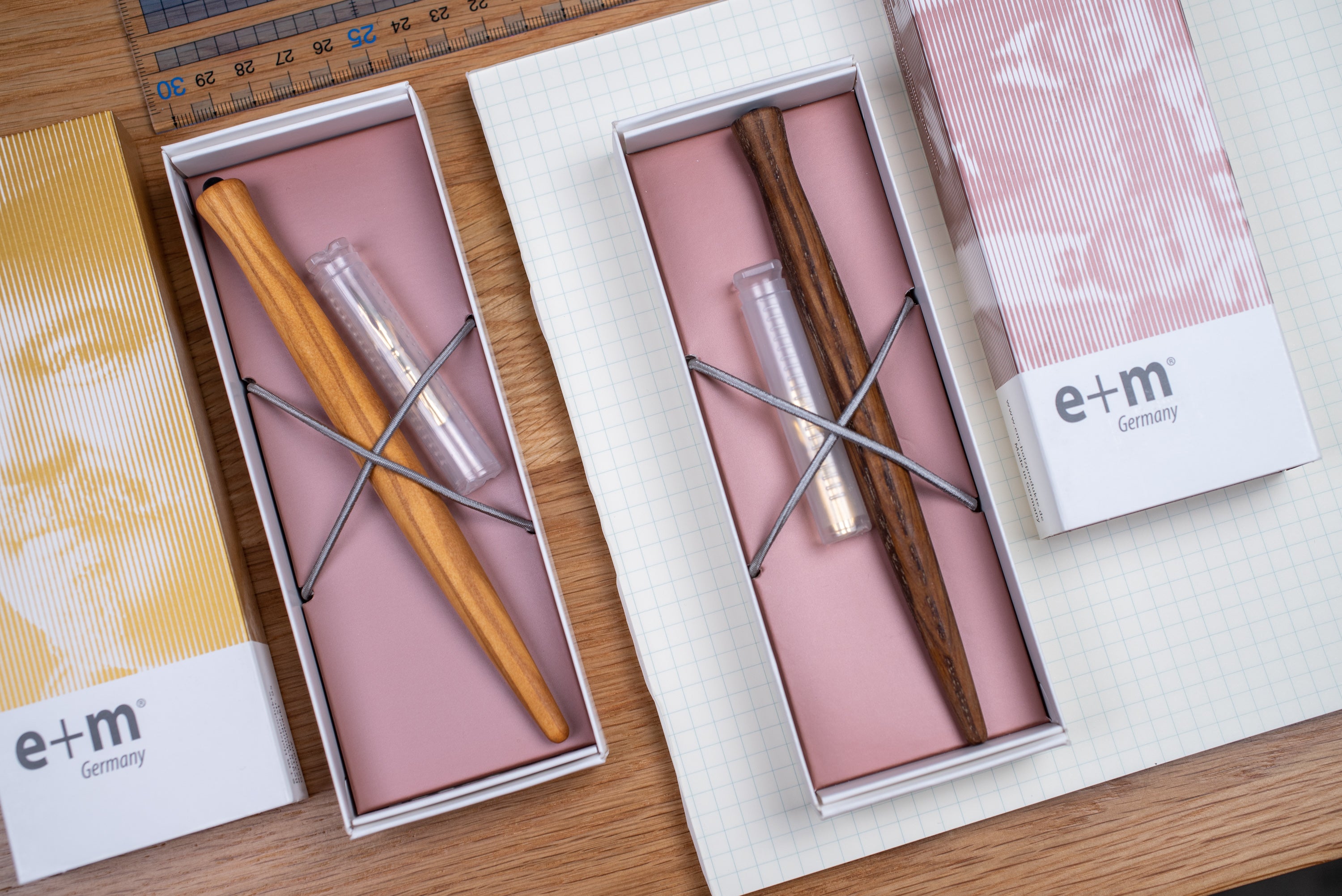 Curve Pen Holder, Aged Oak, with Leonardt #30 Nib