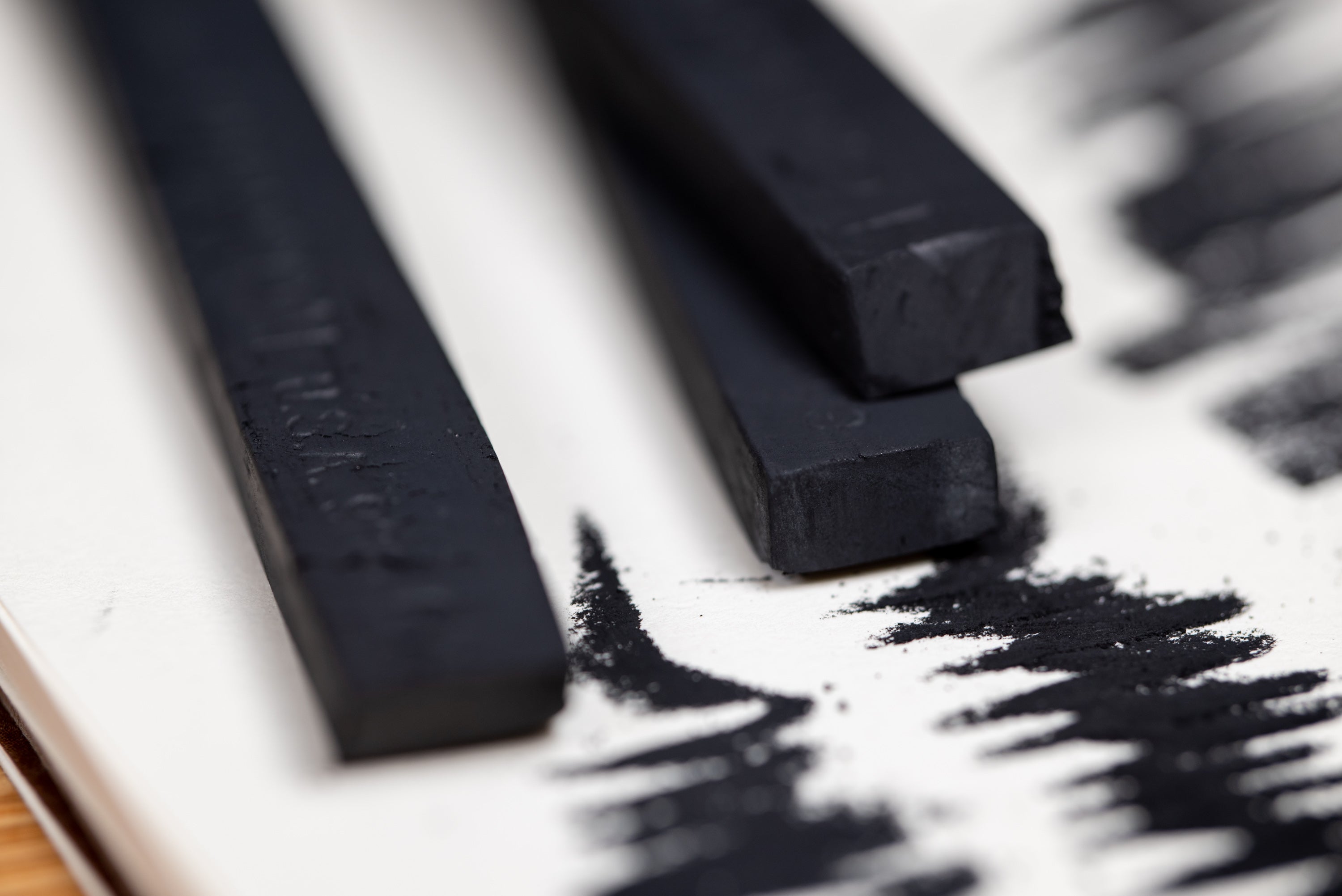 Jumbo Compressed Charcoal Sticks, Set of 3