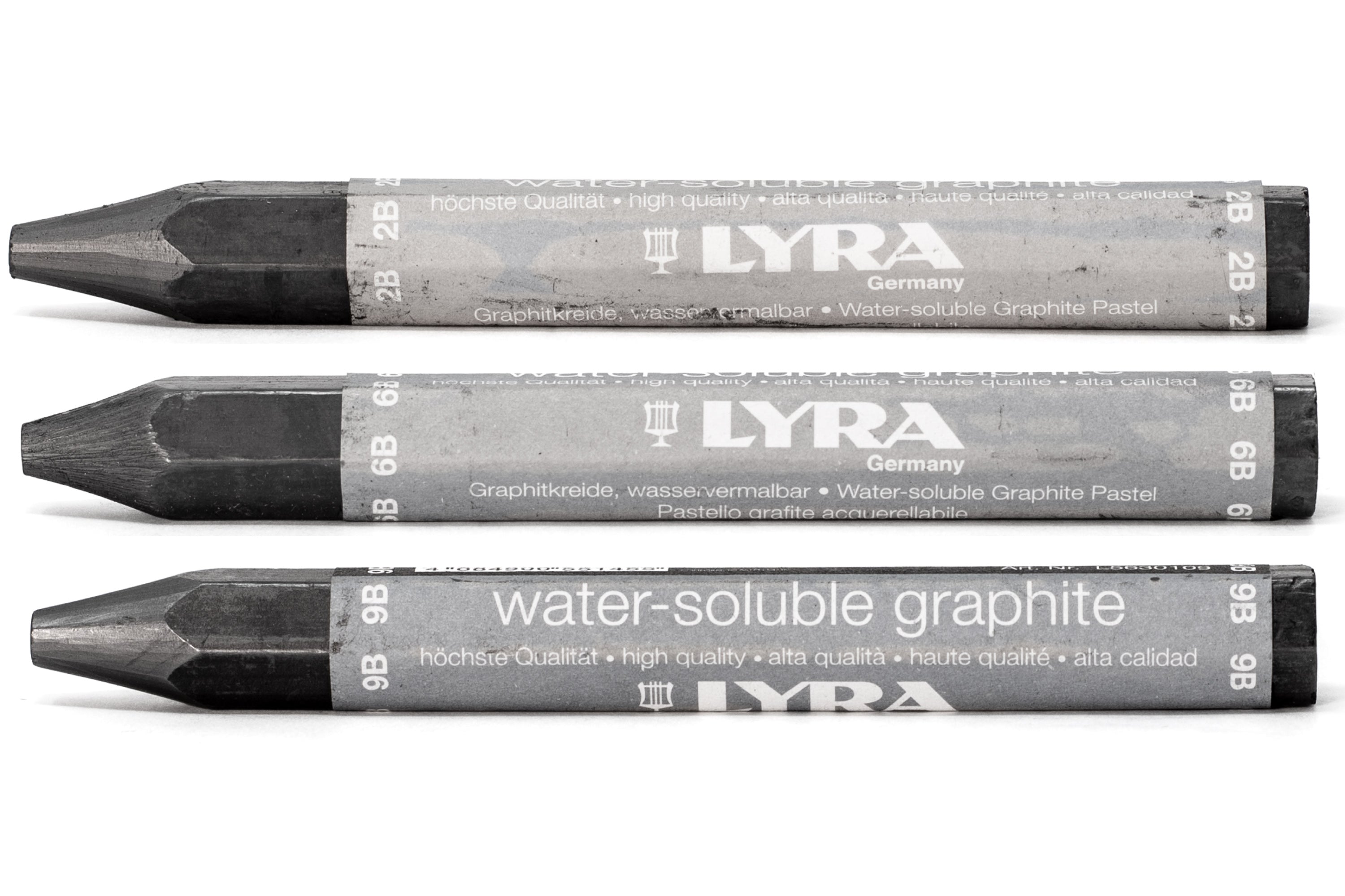 Water-soluble graphite crayons