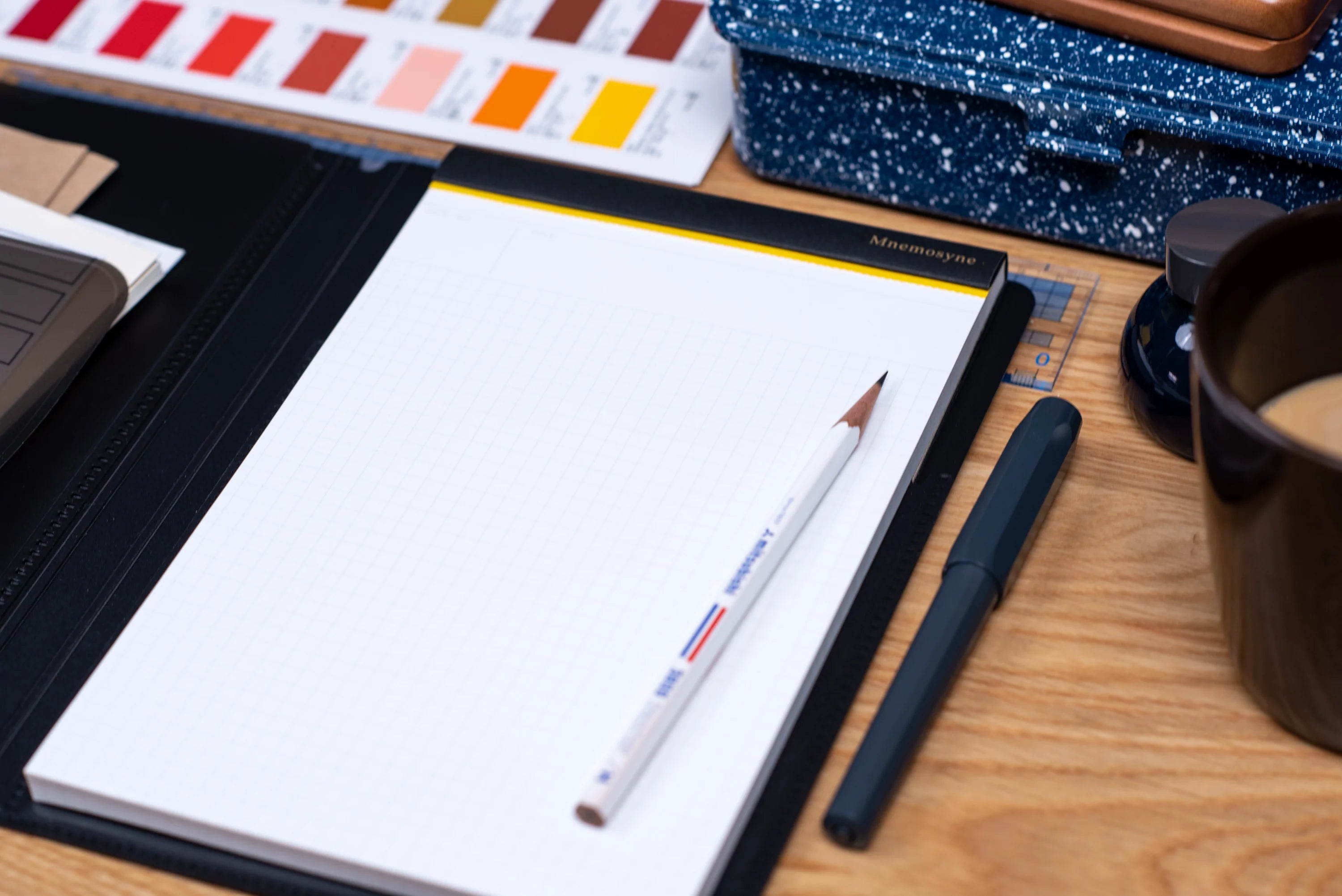 Mnemosyne A5 Organizer with Notepad