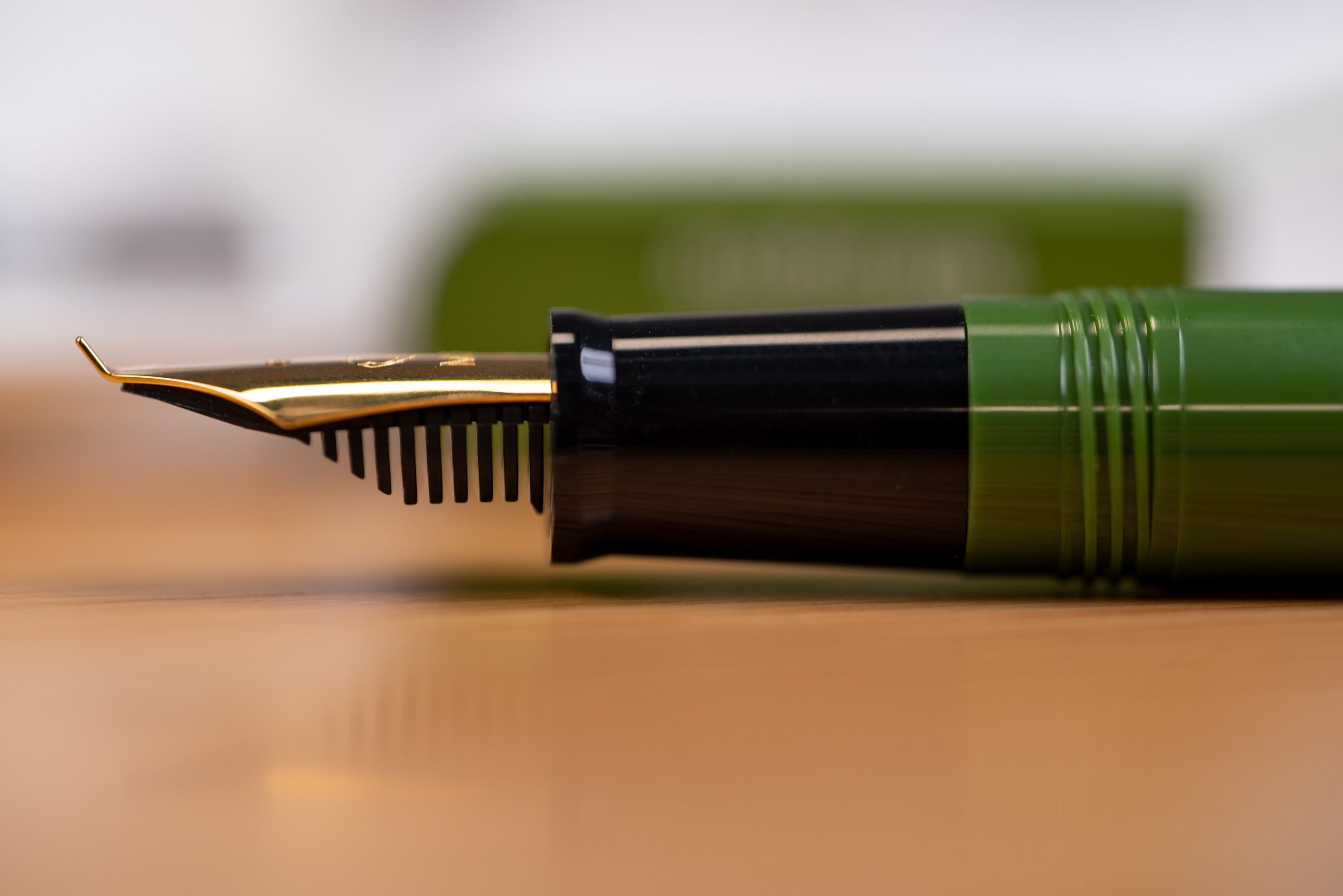 Fude DE Mannen Fountain Pen, Olive Green (55°)