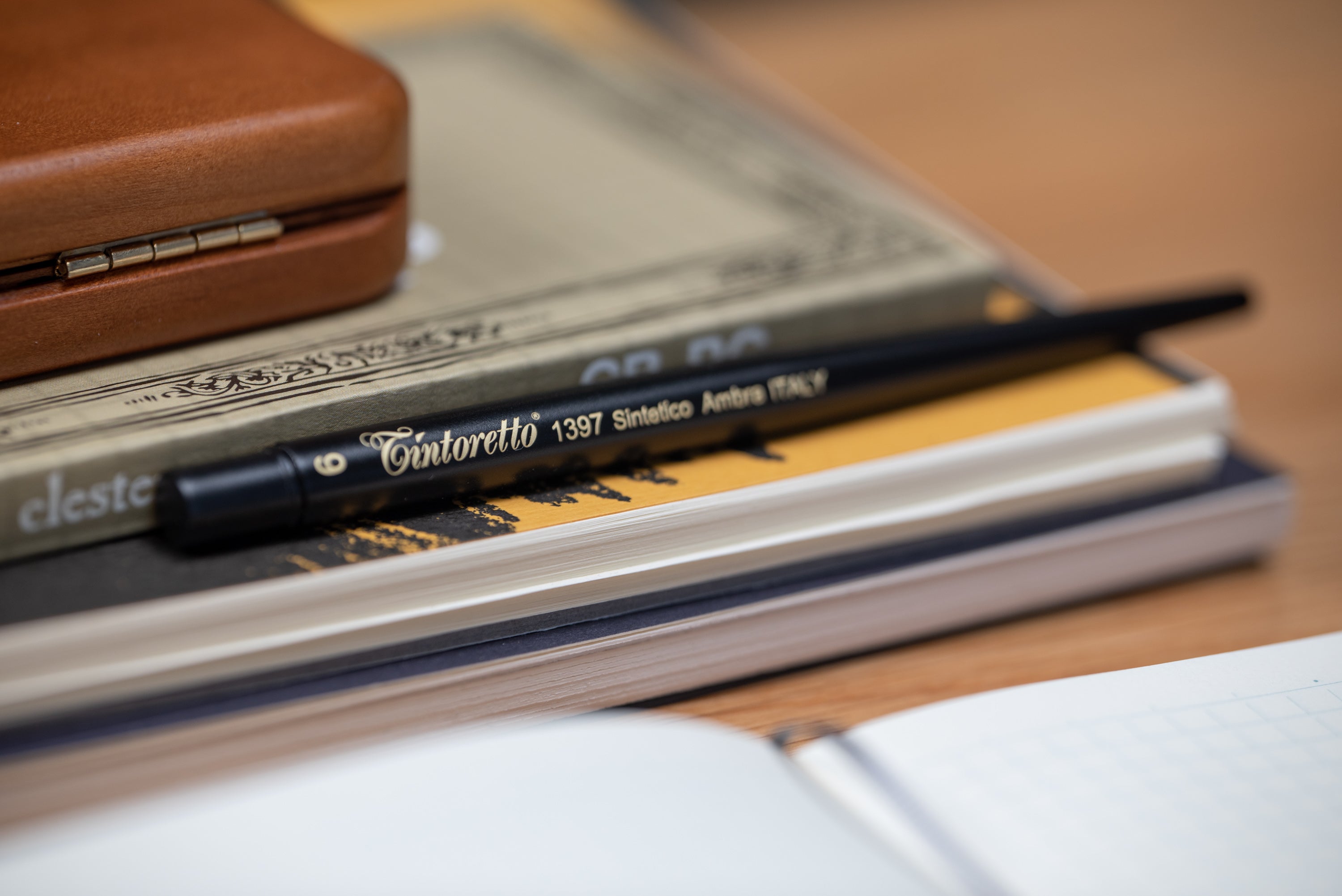 Tintoretto Travel Dagger Brush