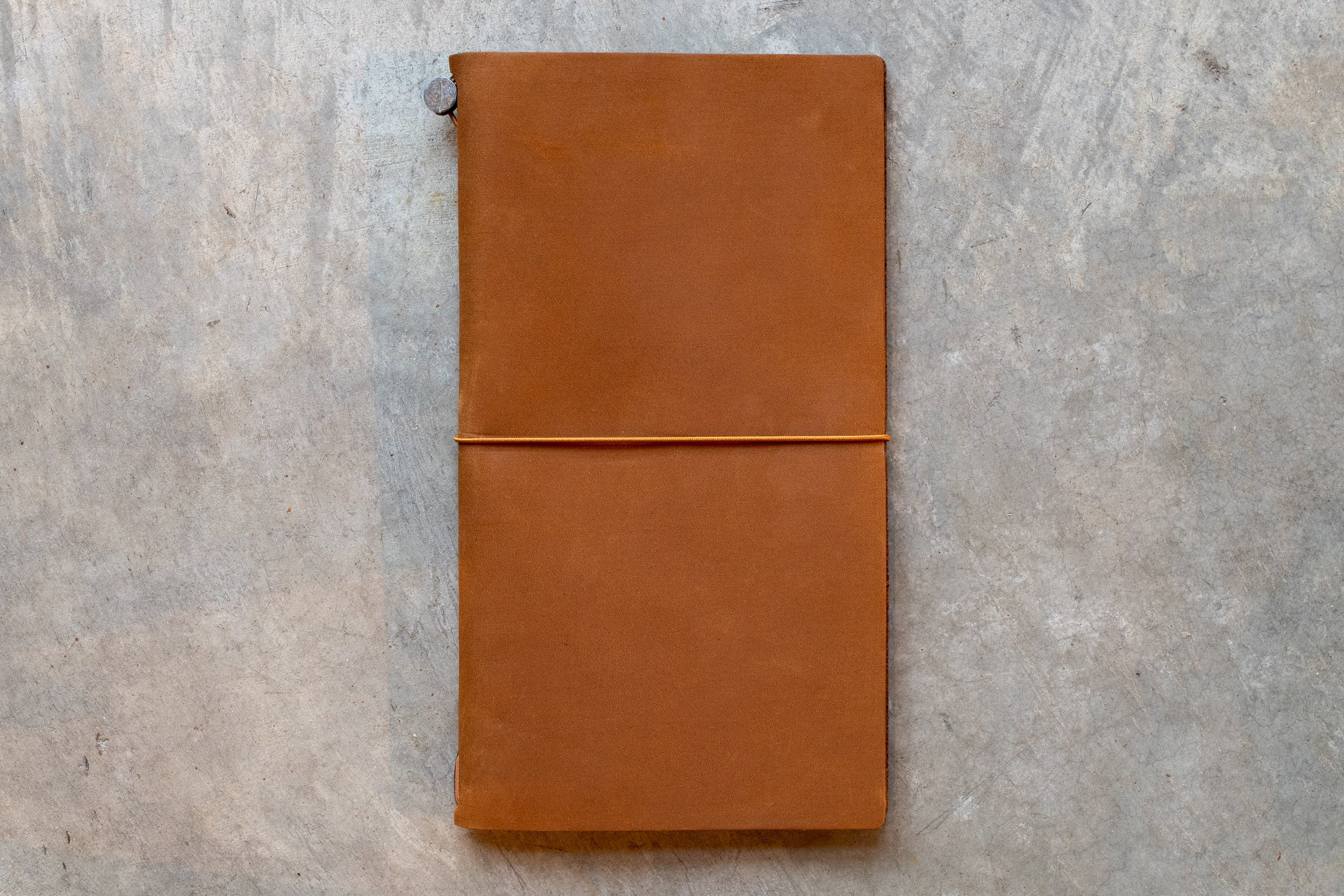 Traveler's Notebook Starter Set, Regular Size, Camel - St. Louis Art Supply