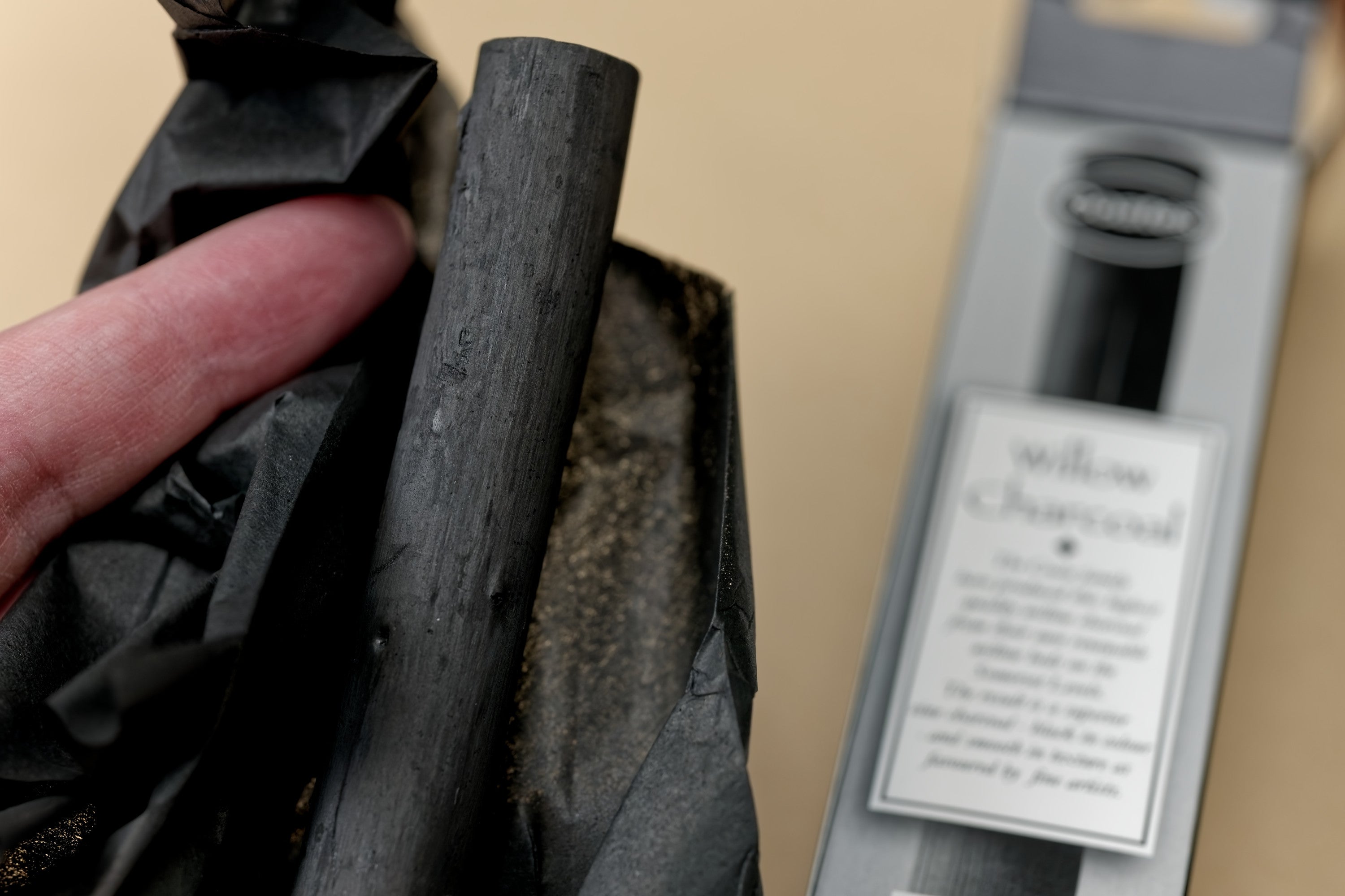 Willow Charcoal, One Jumbo Stick (⌀16-24 mm)