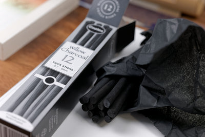 Willow Charcoal, 12 Thick Sticks (⌀7-9 mm)