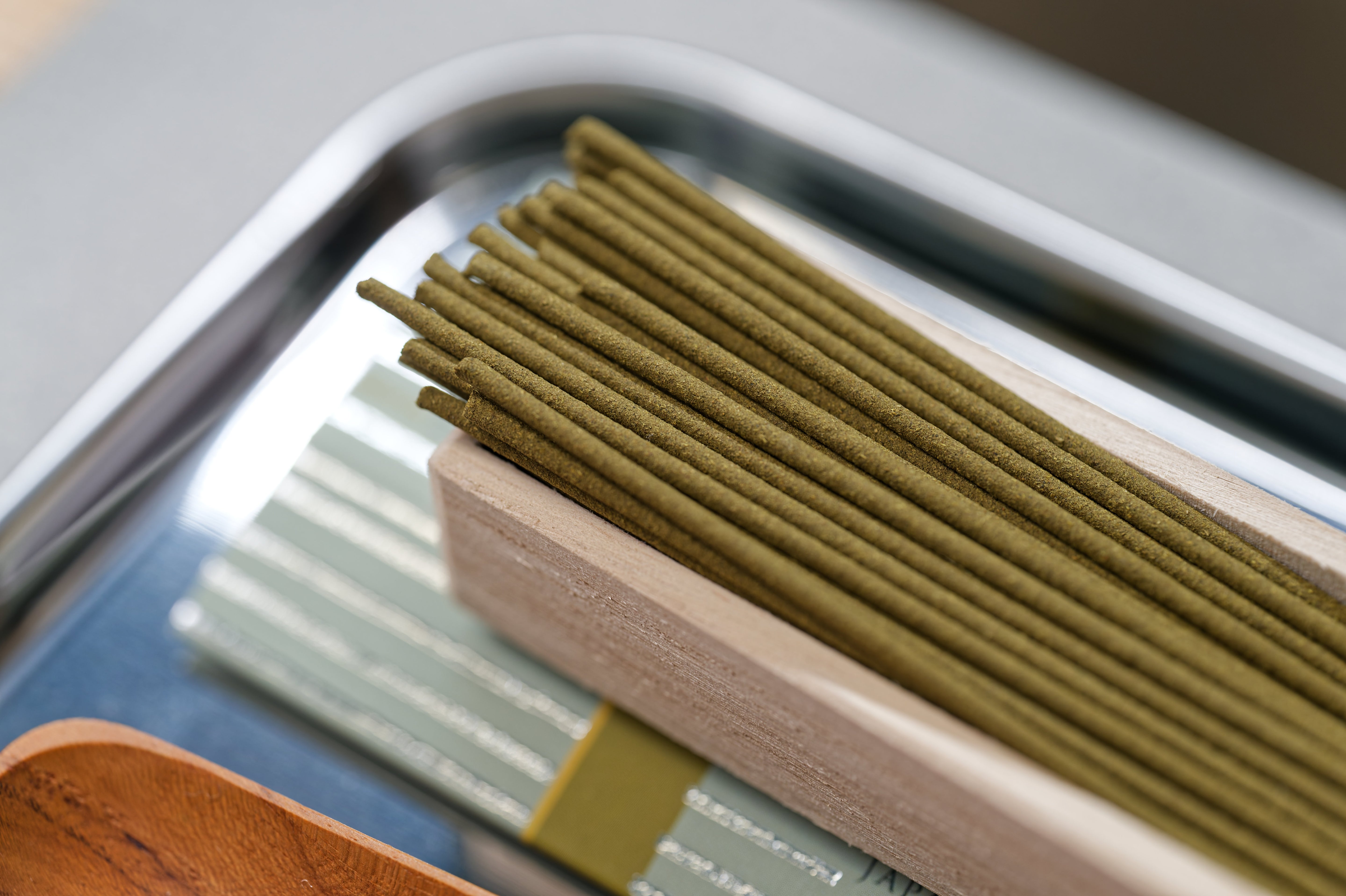 Kousaido Incense Set, Magnolia