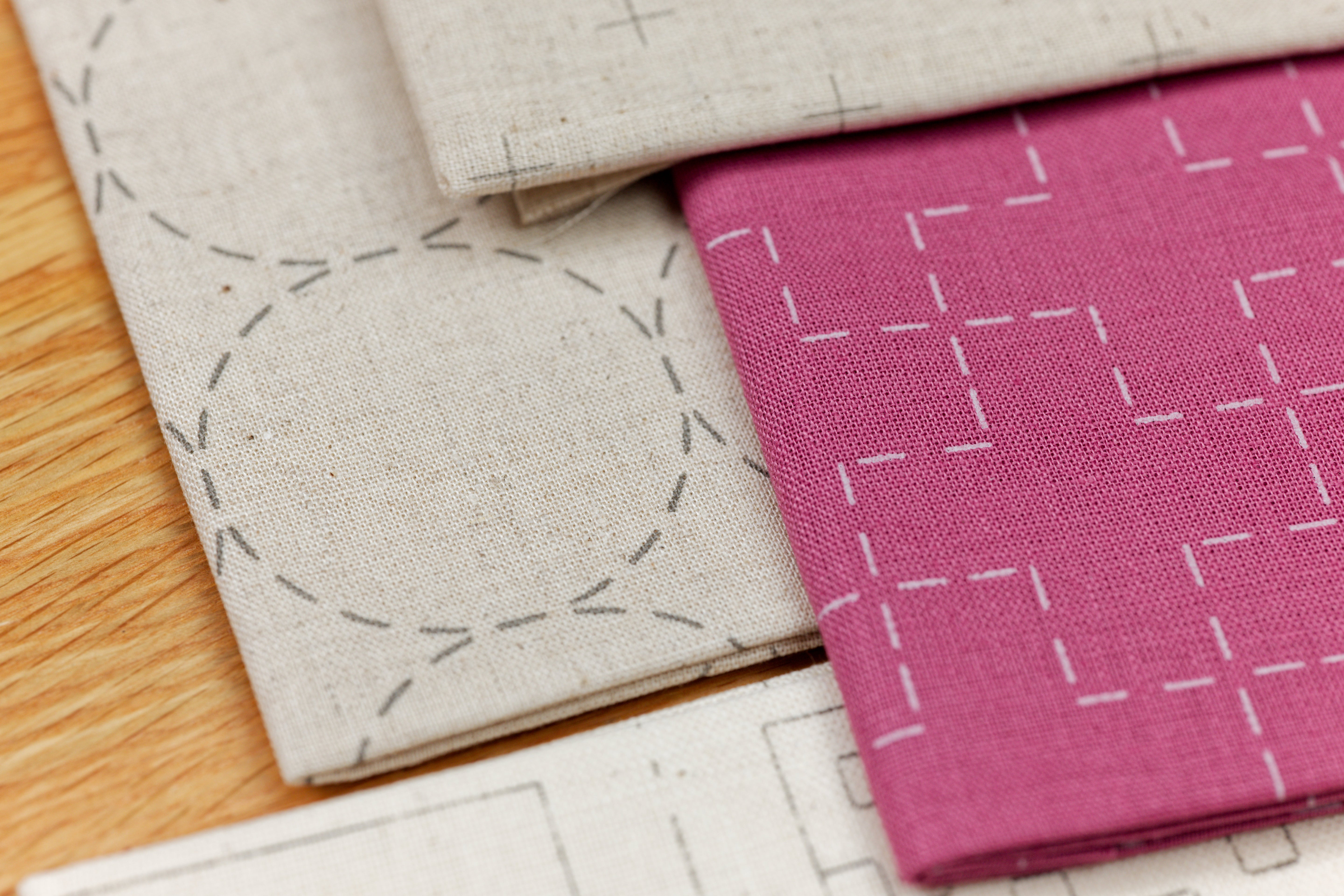 Sashiko Cloth with Disappearing Lines (Flax Beige/Crosses)