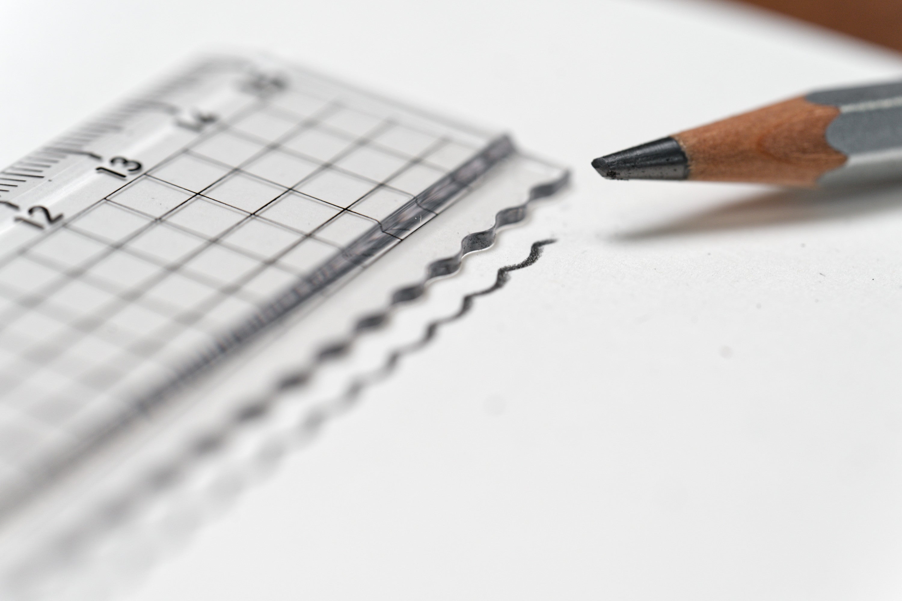 Wavy Edge Ruler, 15 cm