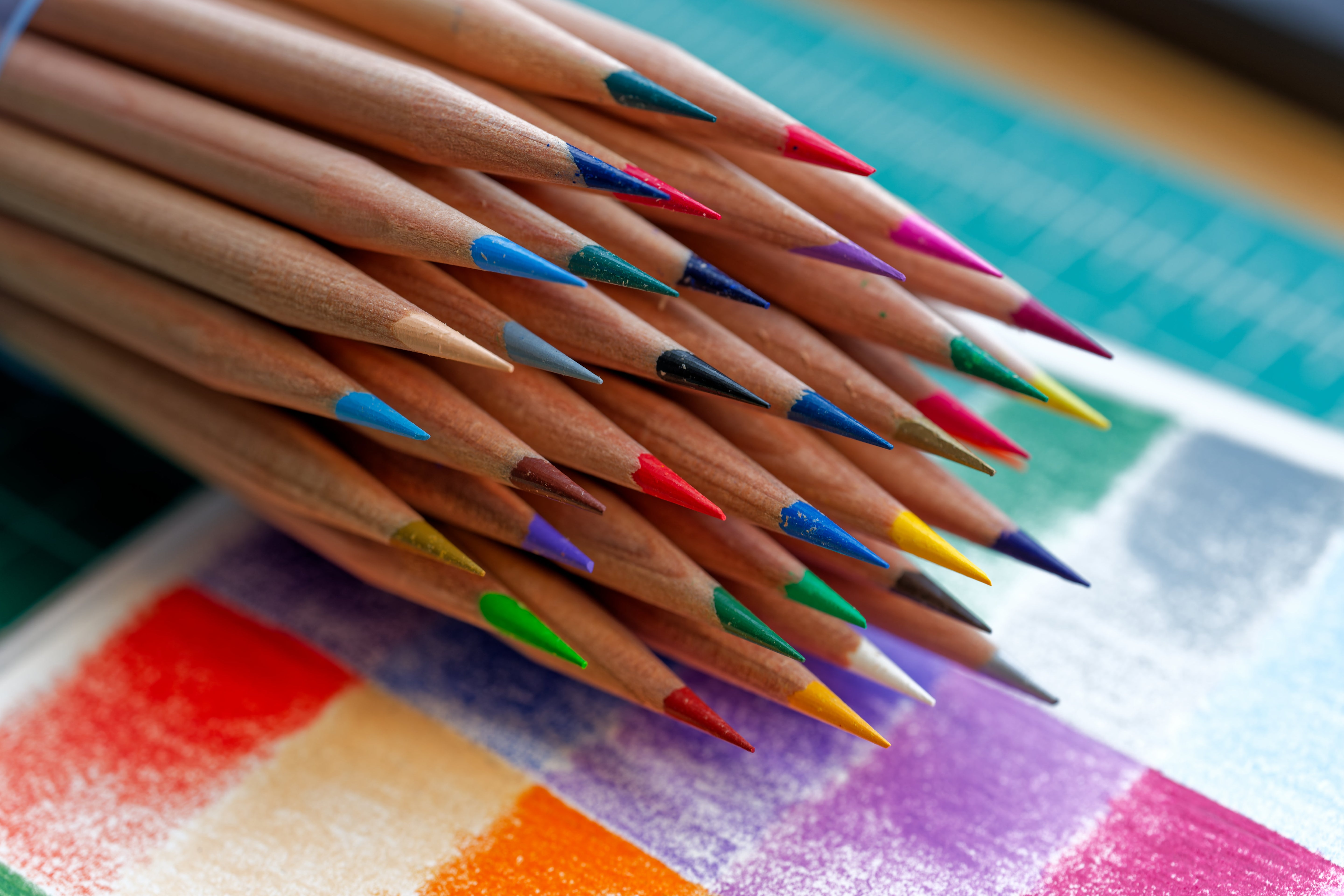 Cedar Colored Pencils, Set of 36