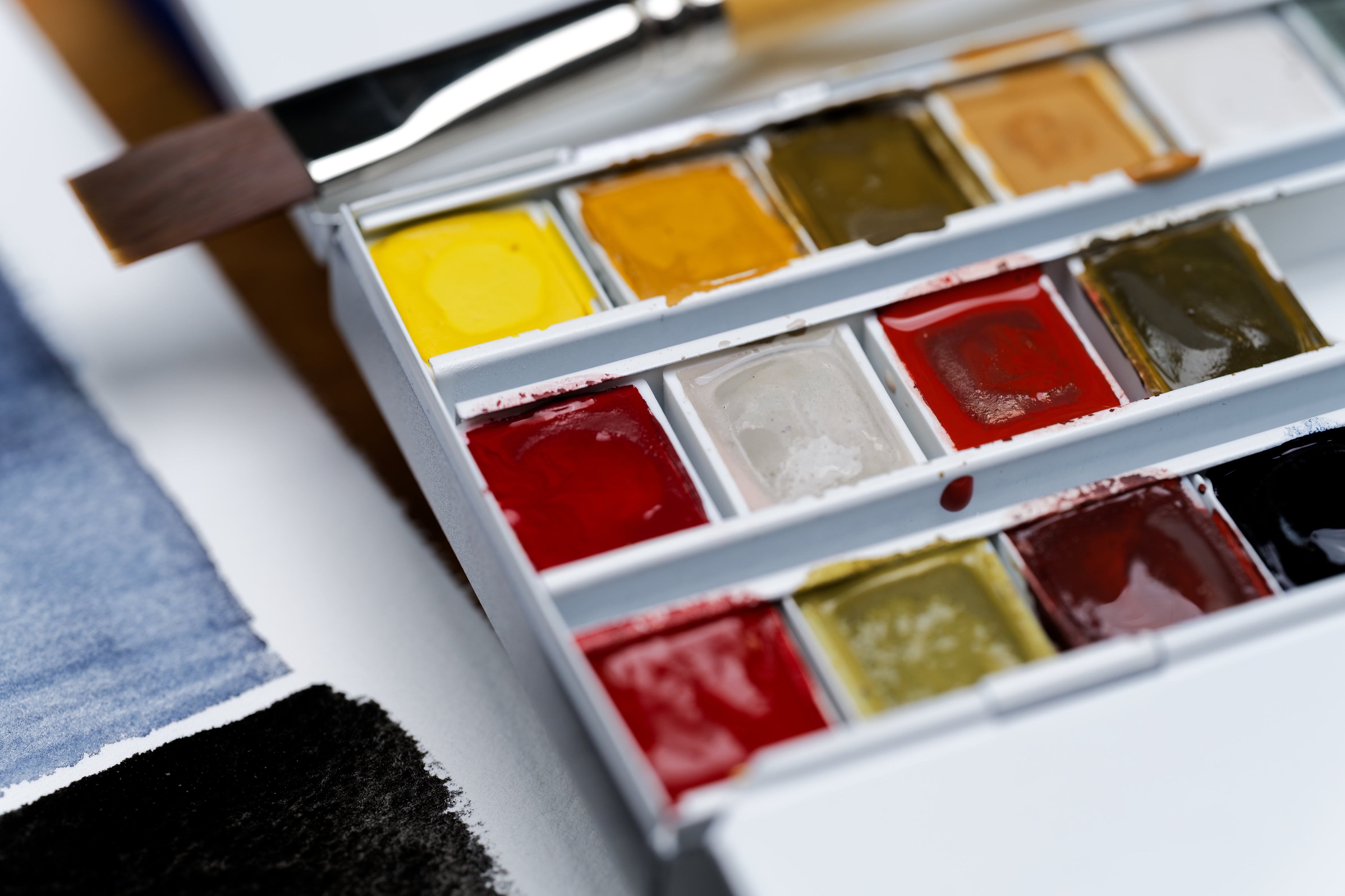 CfM Watercolor Half Pan, Blackcurrant Red Lake