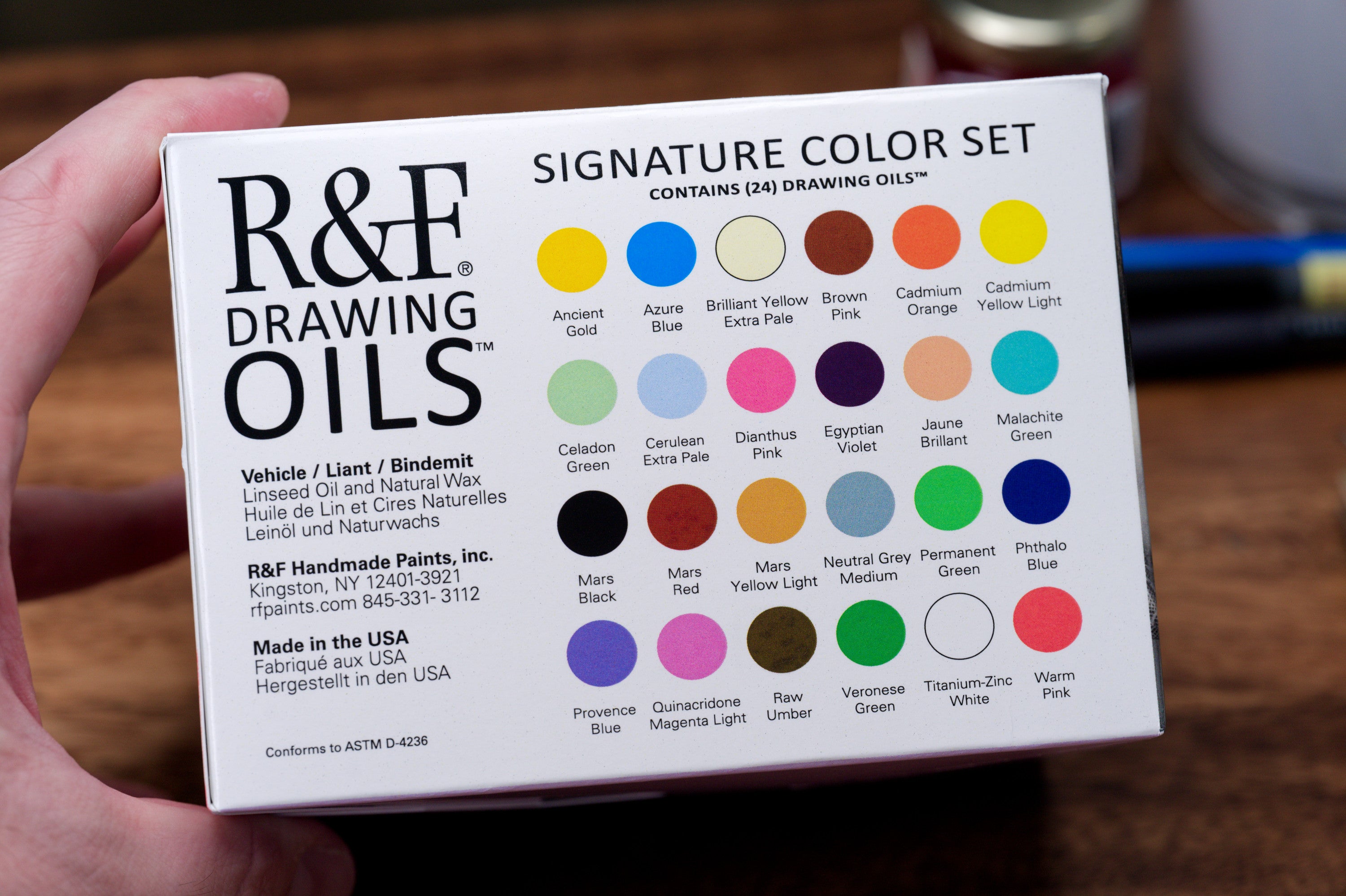R&F Drawing Oils, Signature Set of 24