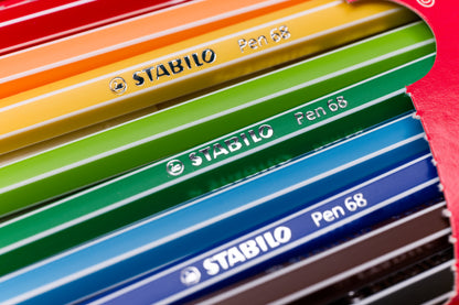 Pen 68 Fine-Tip Markers, Classic Set of 10