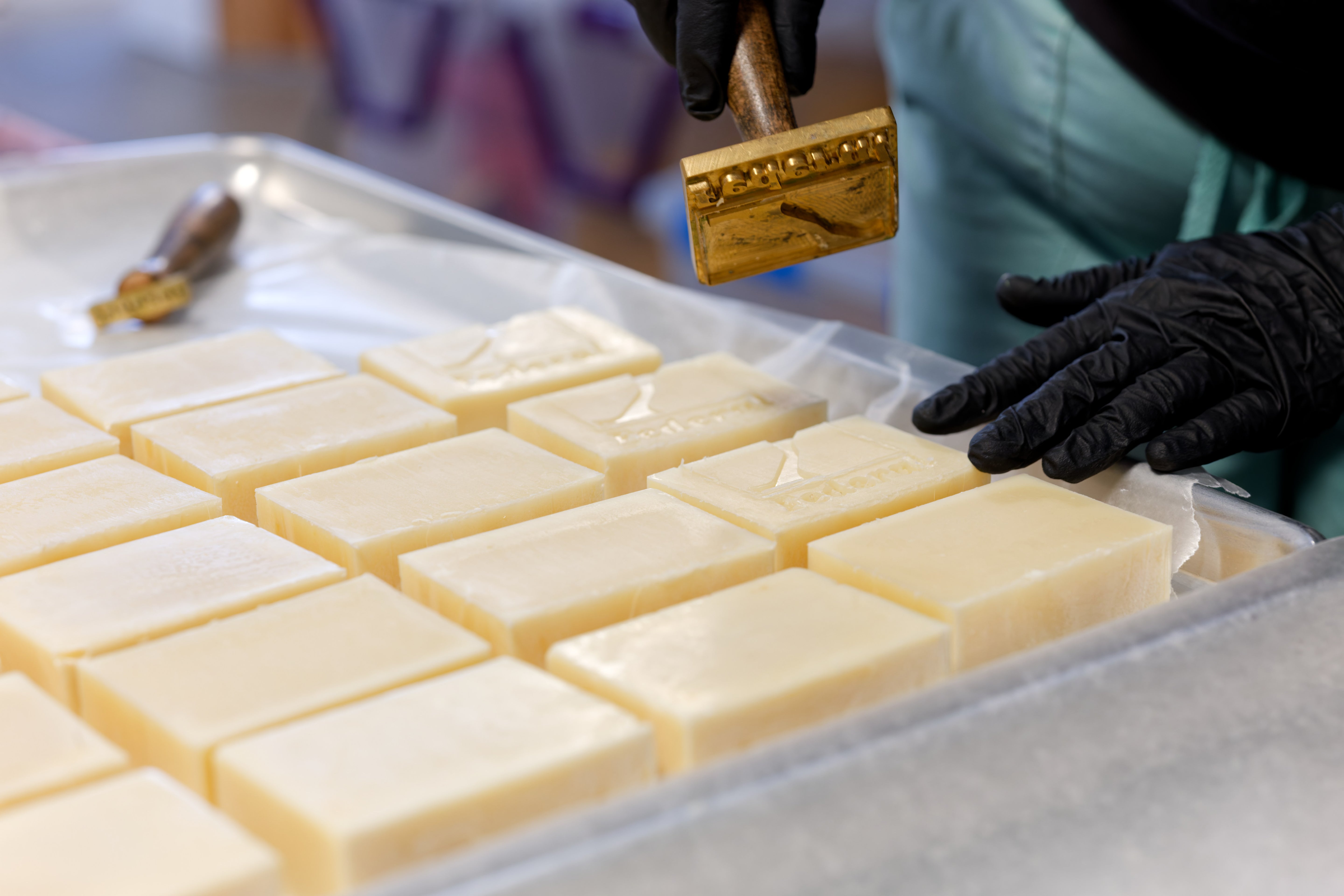 Artist's Essential Bar Soap, Bergamot & Clove