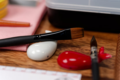 Porcelain Whale Brush Rest, White