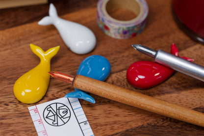 Porcelain Whale Brush Rest, White