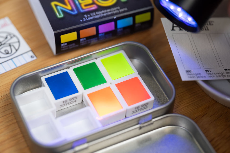 Akademie Aquarell, Neon Colors Half-Pan Set (2025)