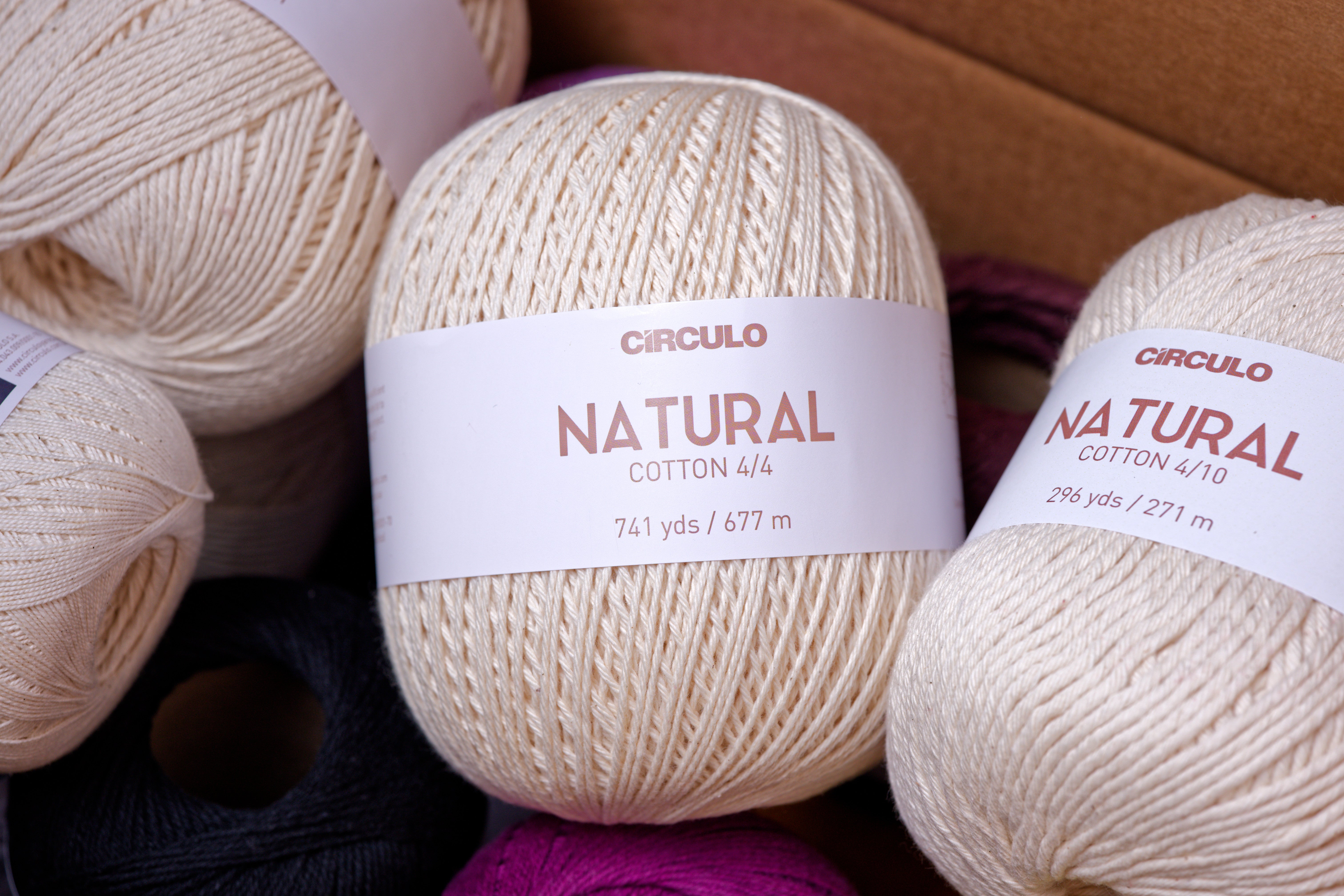 Circulo Natural Cotton 4/8 Yarn, Undyed – St. Louis Art Supply