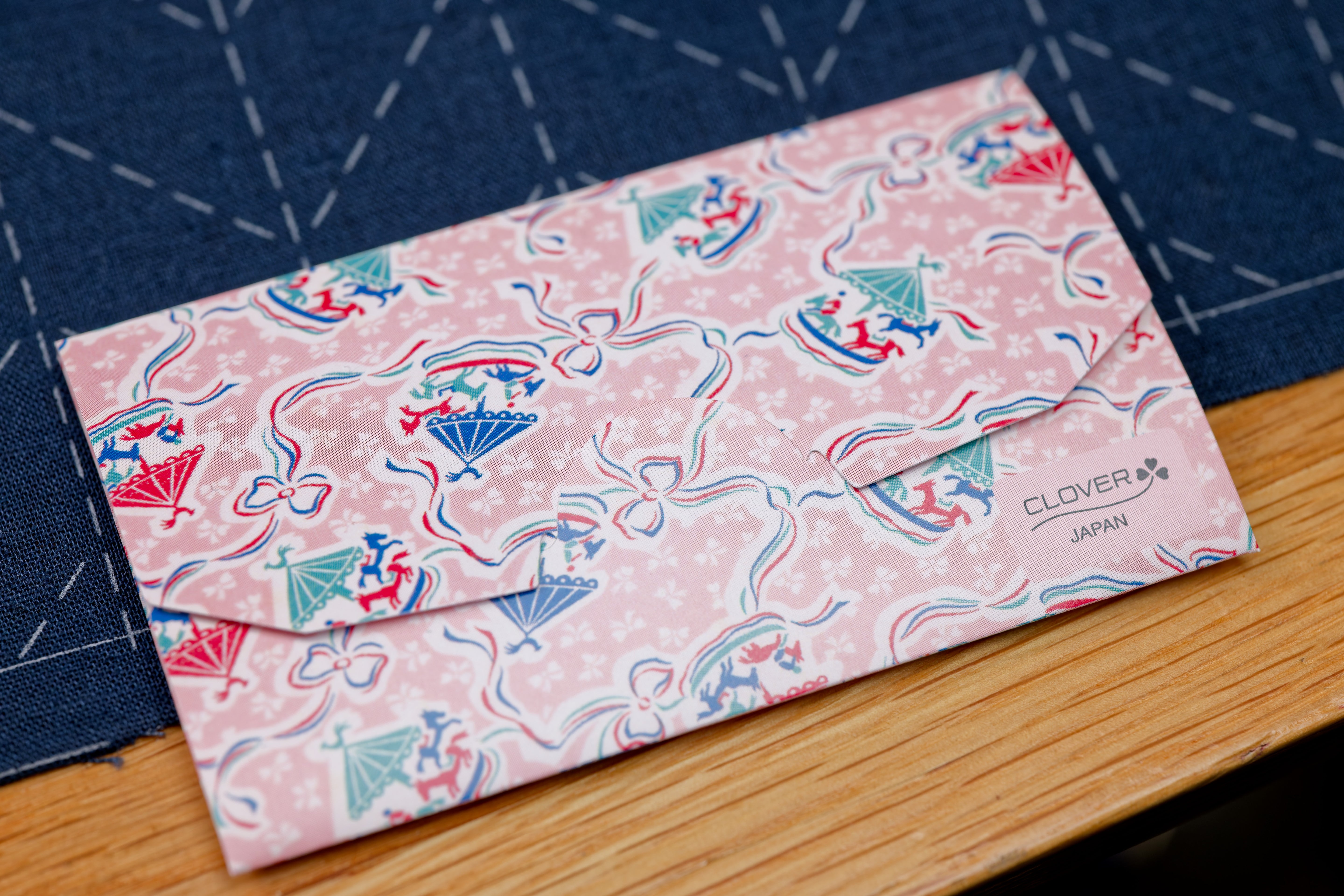 Marbled Glass-Head Pins, Set of 20