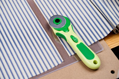 Clover Rotary Cutter, 45 mm