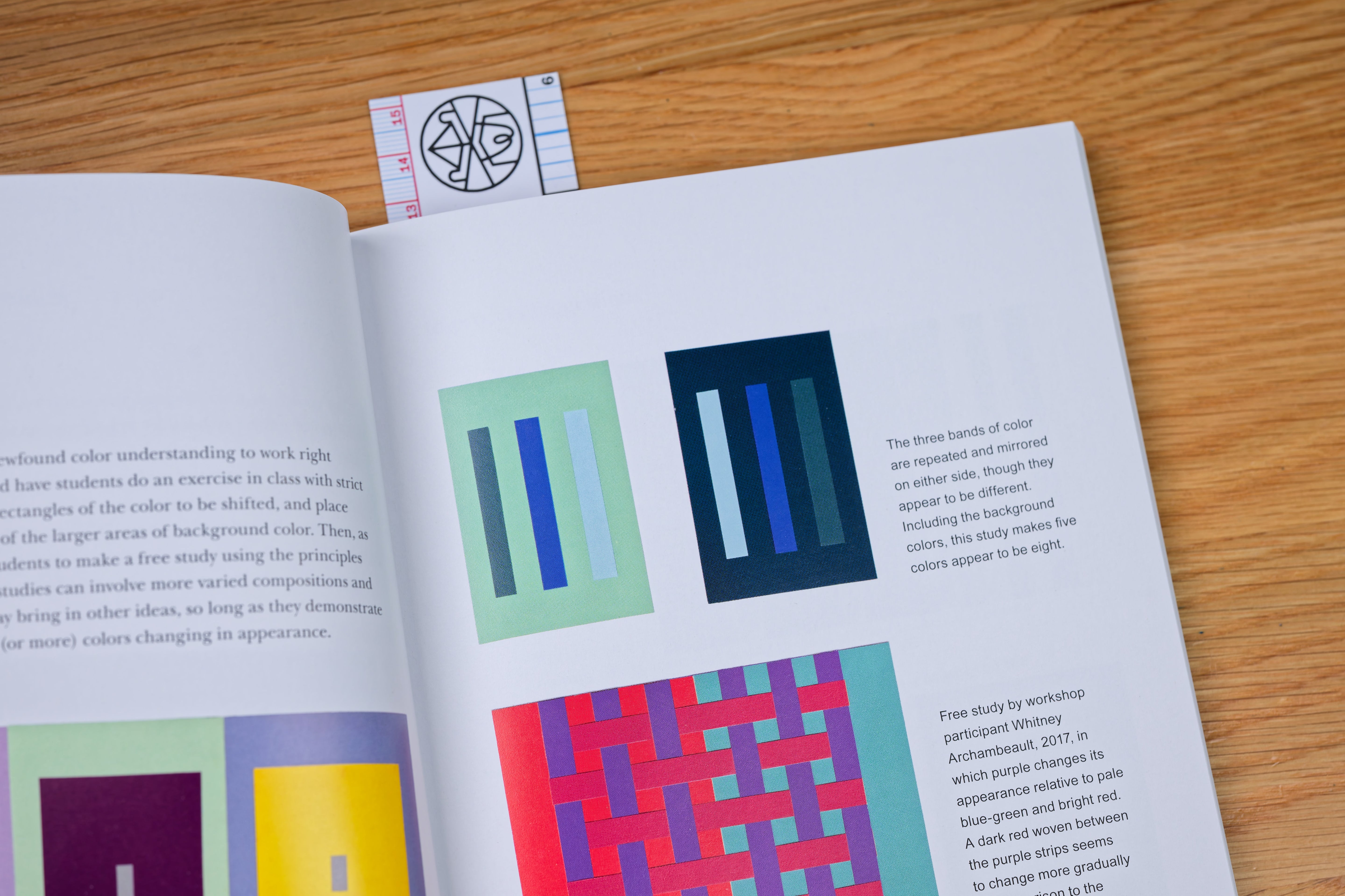 Interacting with Color: A Practical Guide to Albers' Color Experiments