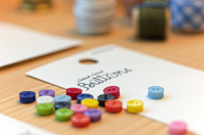 Now Now Buttons, 5 mm, Assorted Colors