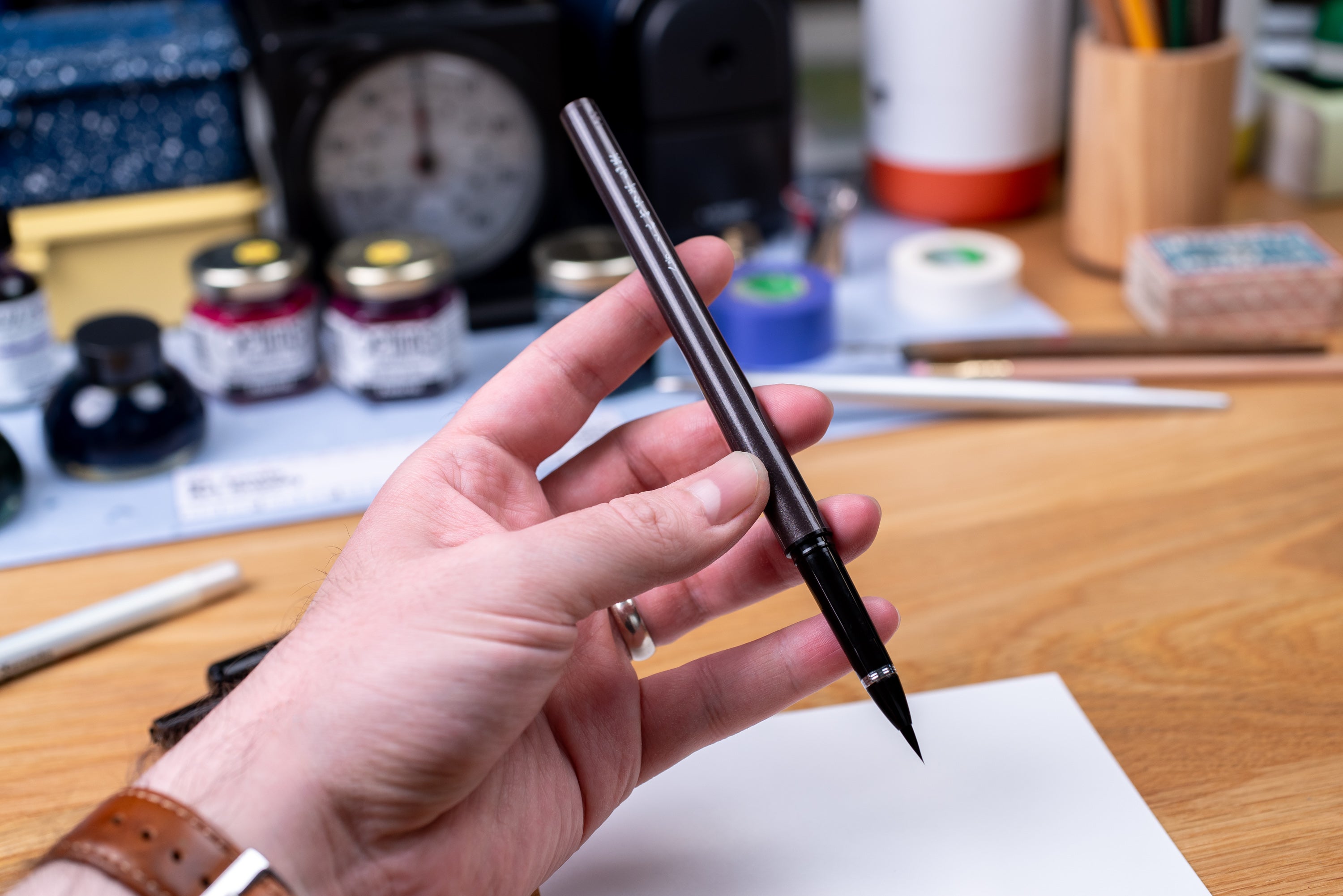 nikomasaruページ Kuretake Mannen Mouhitsu #8 Brush Pen – St. Louis Art Supply