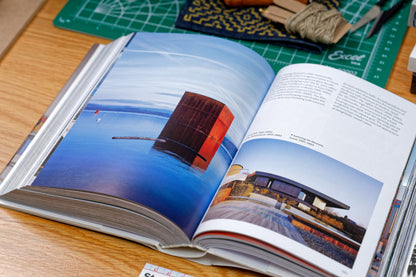 Modern Architecture A-Z (Bibliotheca Universalis)