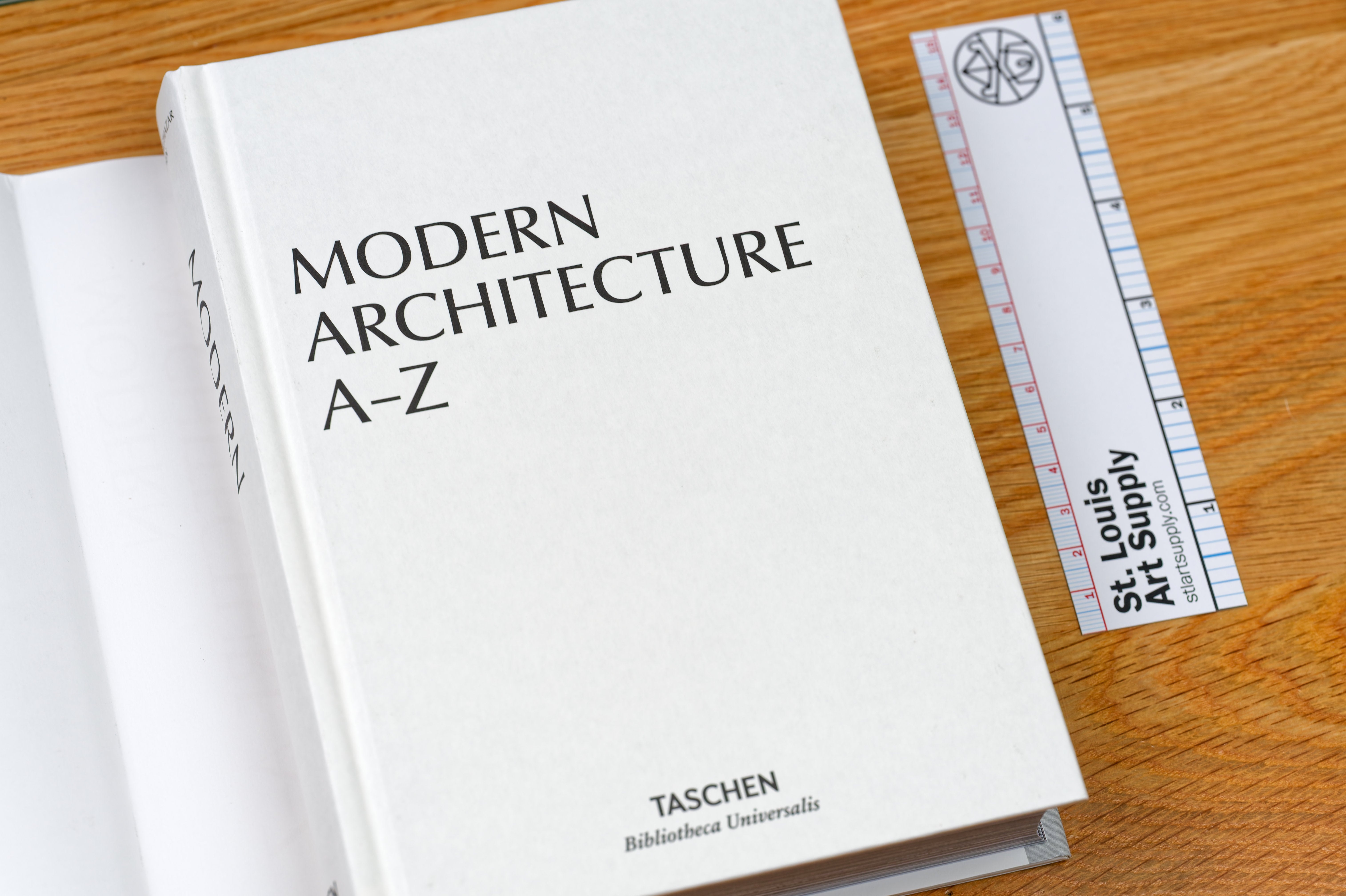 Modern Architecture A-Z (Bibliotheca Universalis) – St. Louis Art