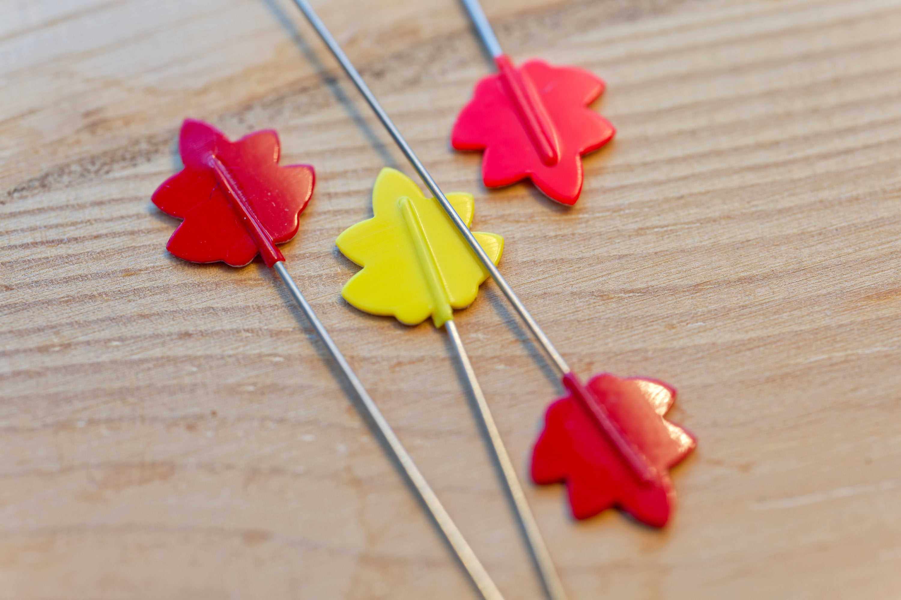 Tulip Cellulose-Head Pins, Autumn Leaves
